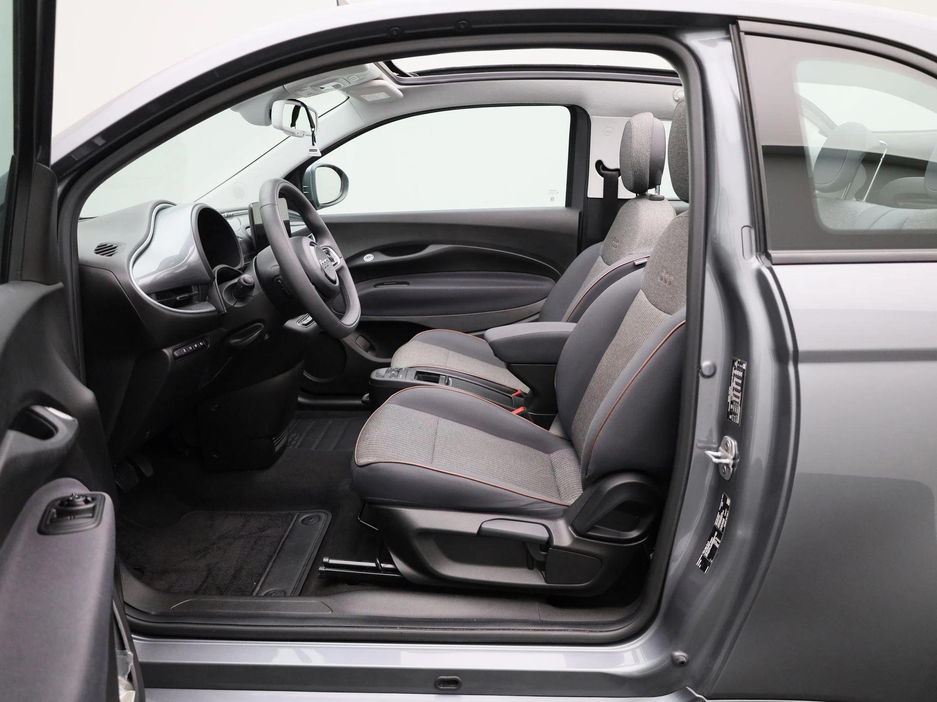 Fiat-500C-image-8