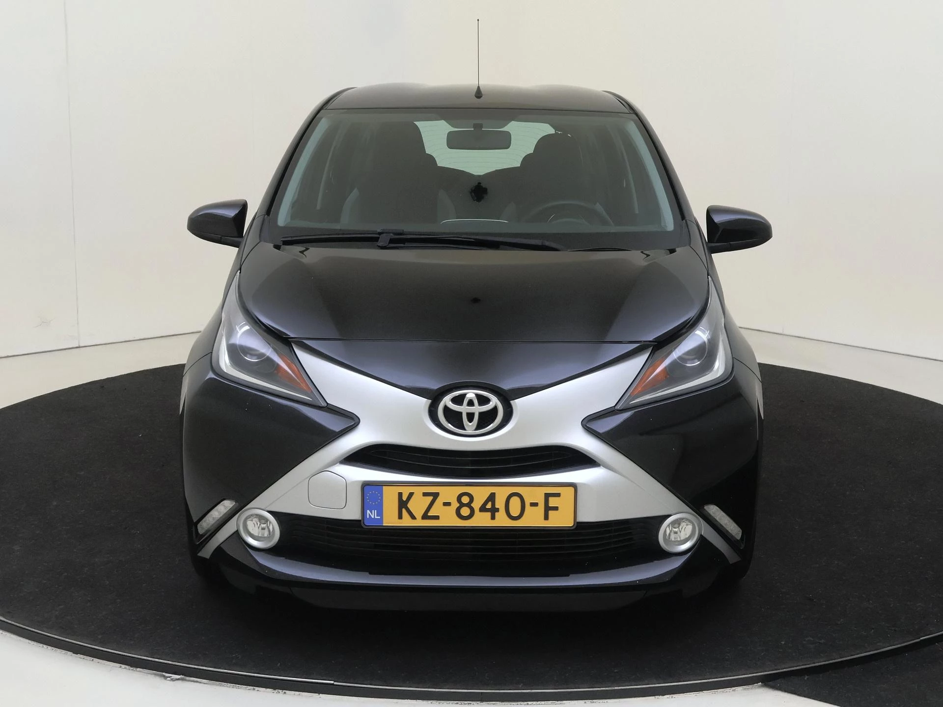 Toyota Aygo 1.0 VVT-i x-play