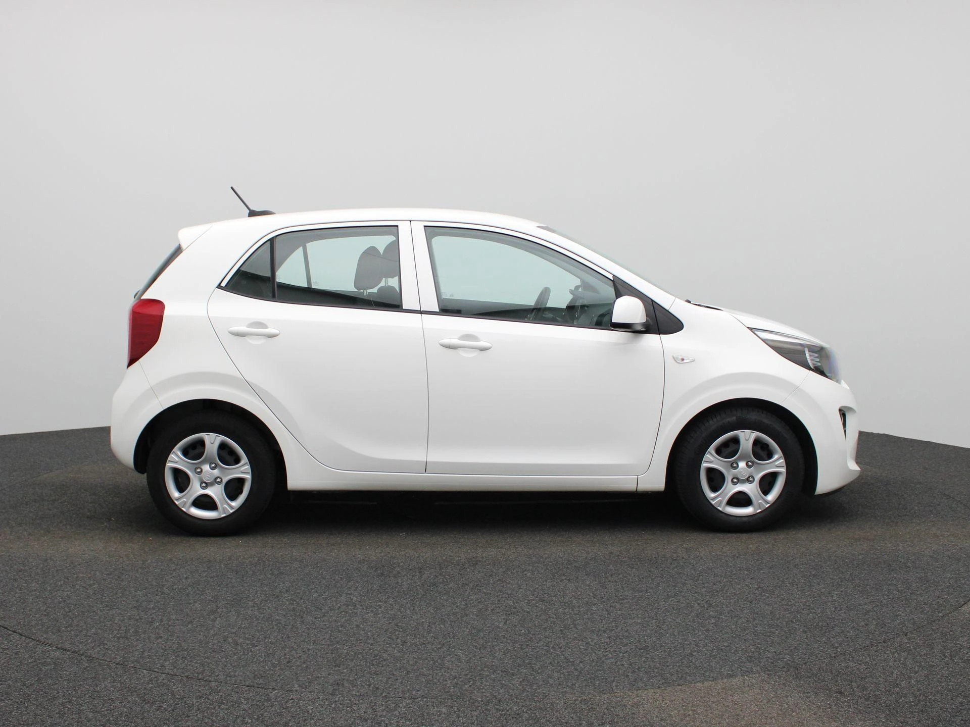 Kia-Picanto-image-5