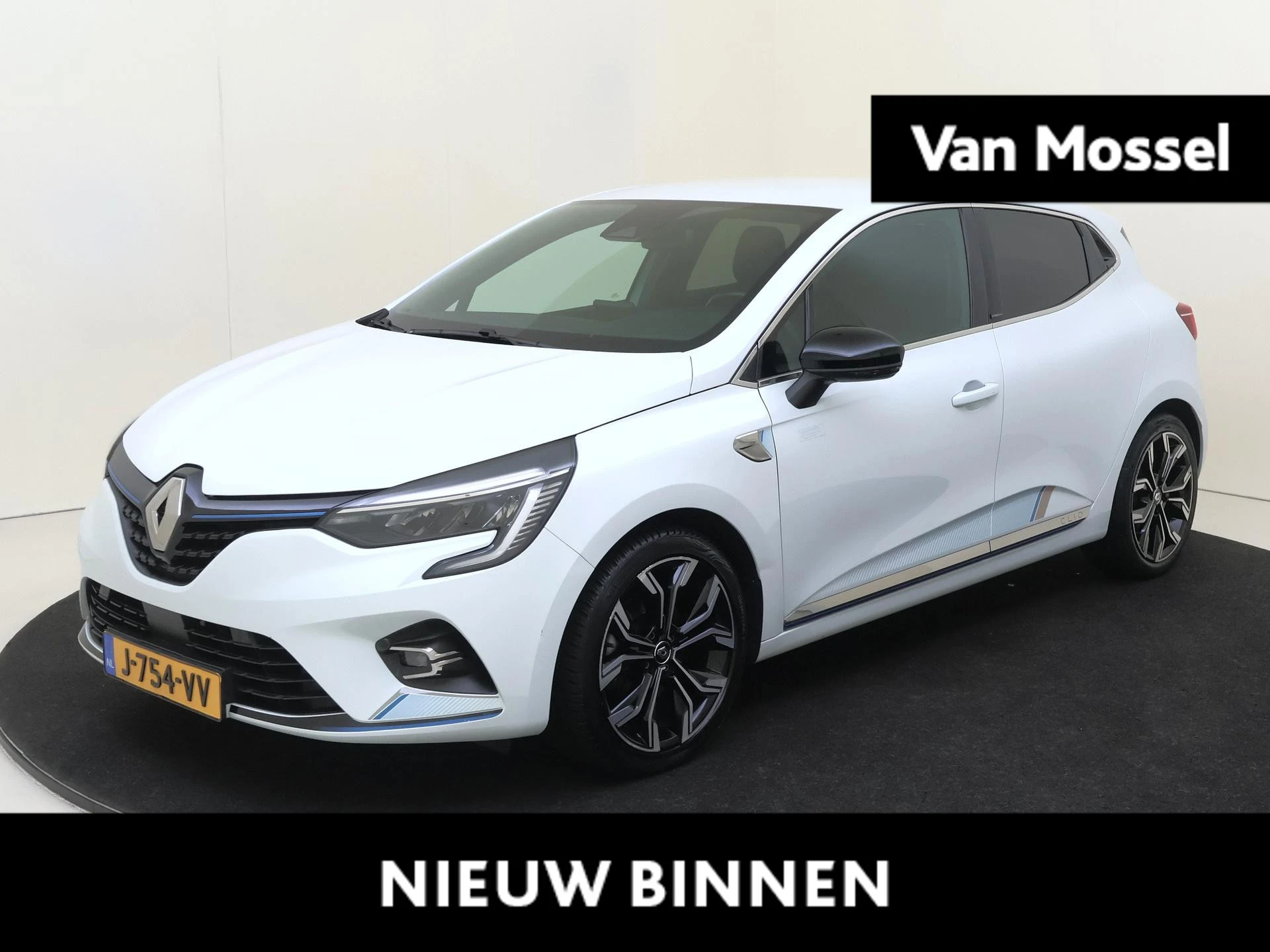 Renault-Clio-image-0