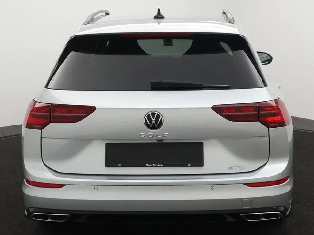 Volkswagen-Golf-image-3