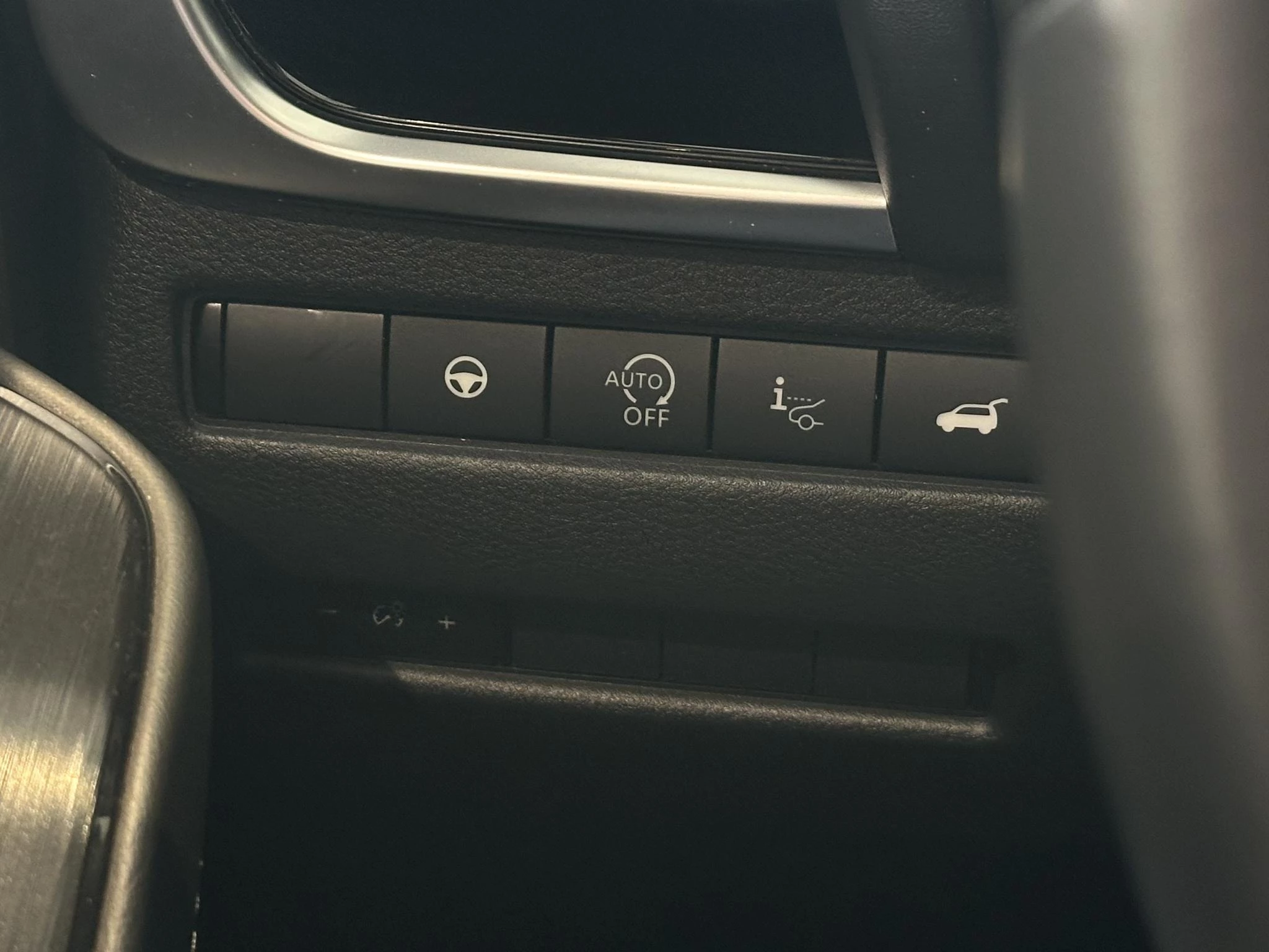 Nissan-QASHQAI-image-24