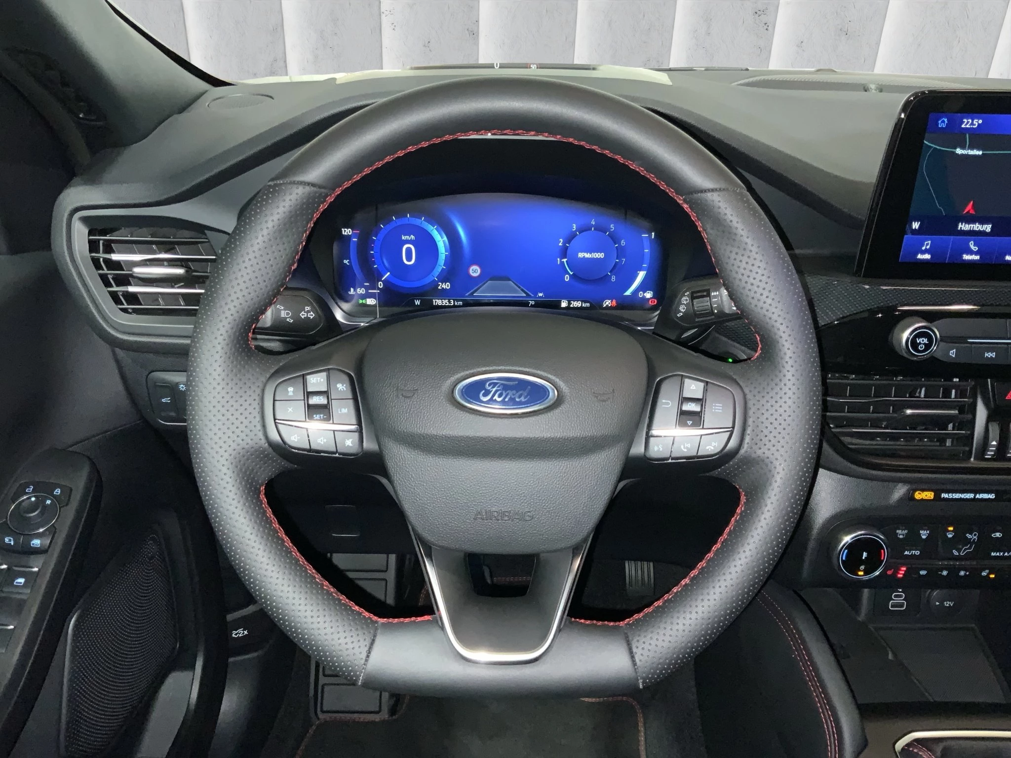 Ford Kuga ST-Line X*PANO*AHK*KAM*ACC*NAVI*SOUND-SYS. LED Pano SHZ 4xSHZ