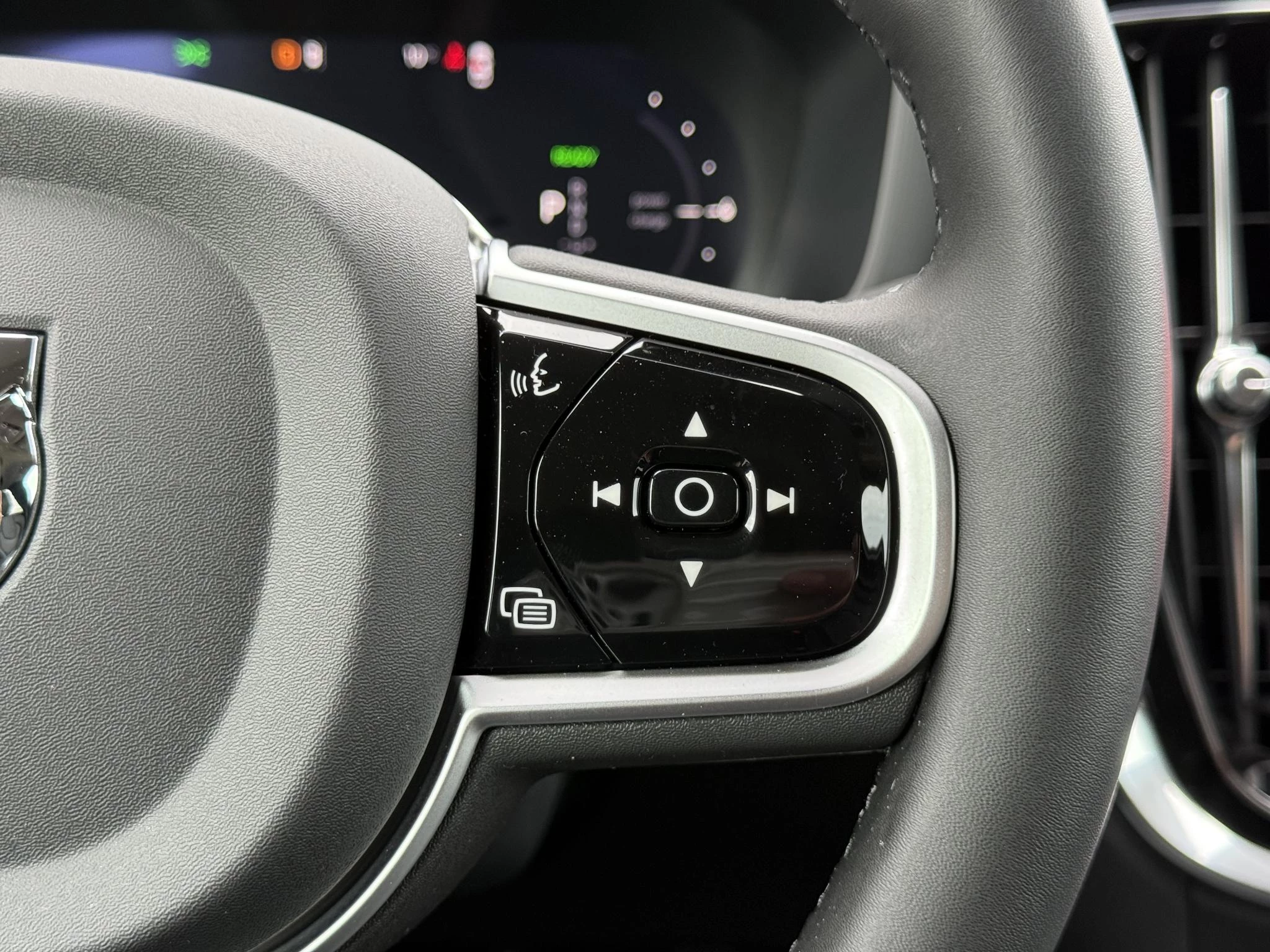 Volvo-V60-image-24