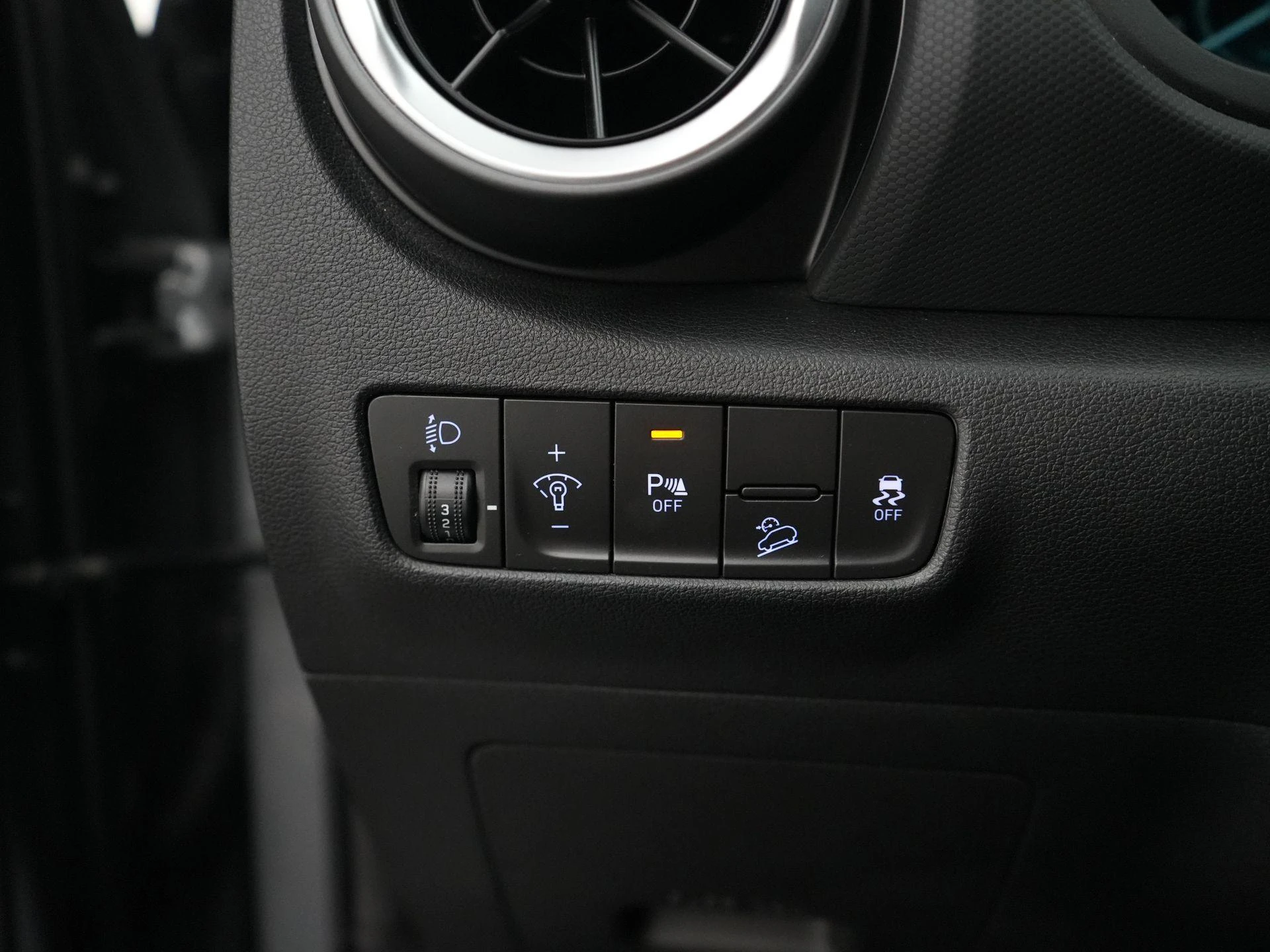 Hyundai-Kona-image-16