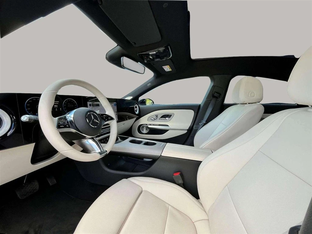 Mercedes-Benz-CLA-image-9