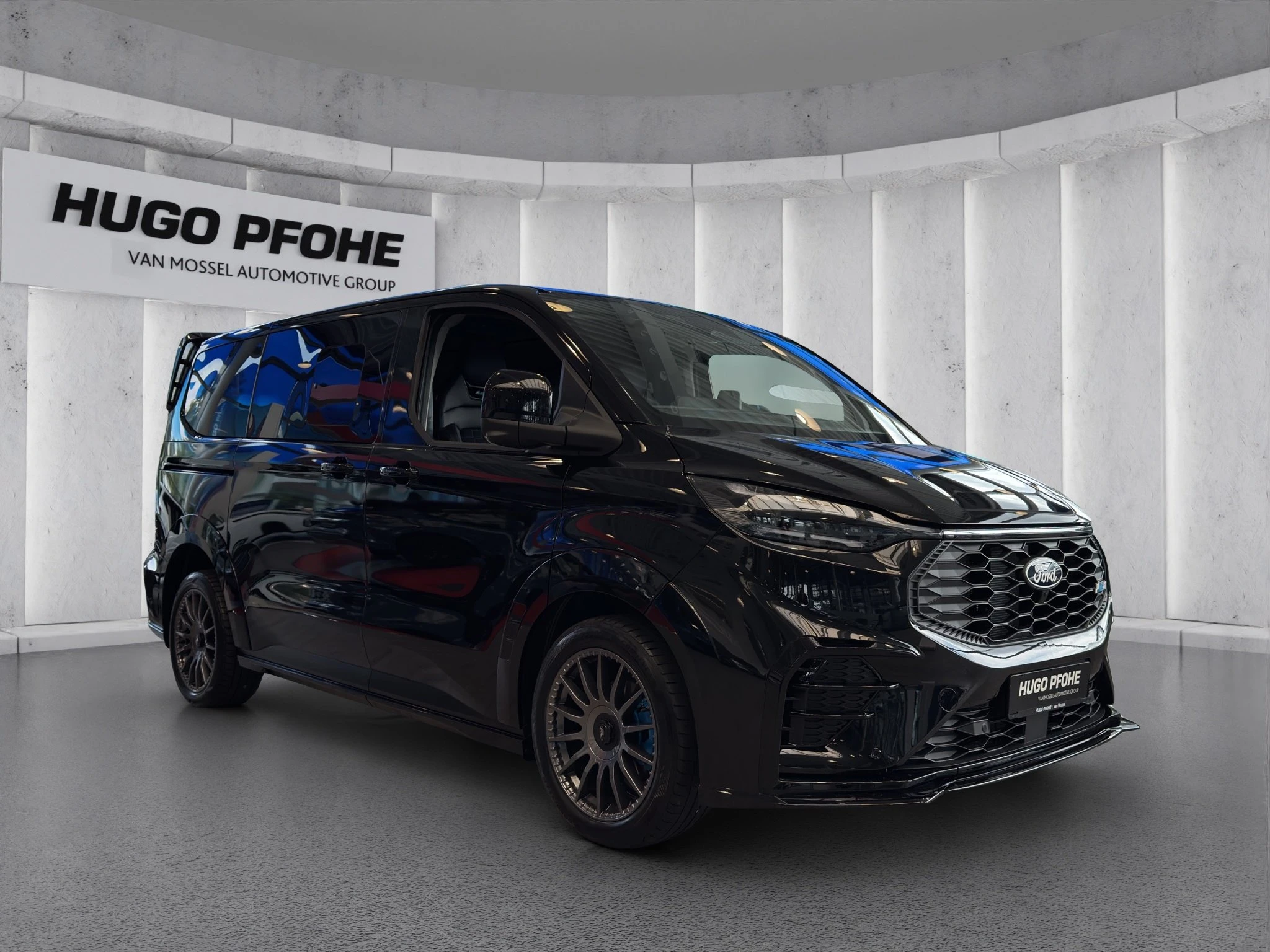 Ford-Tourneo Custom-image-4
