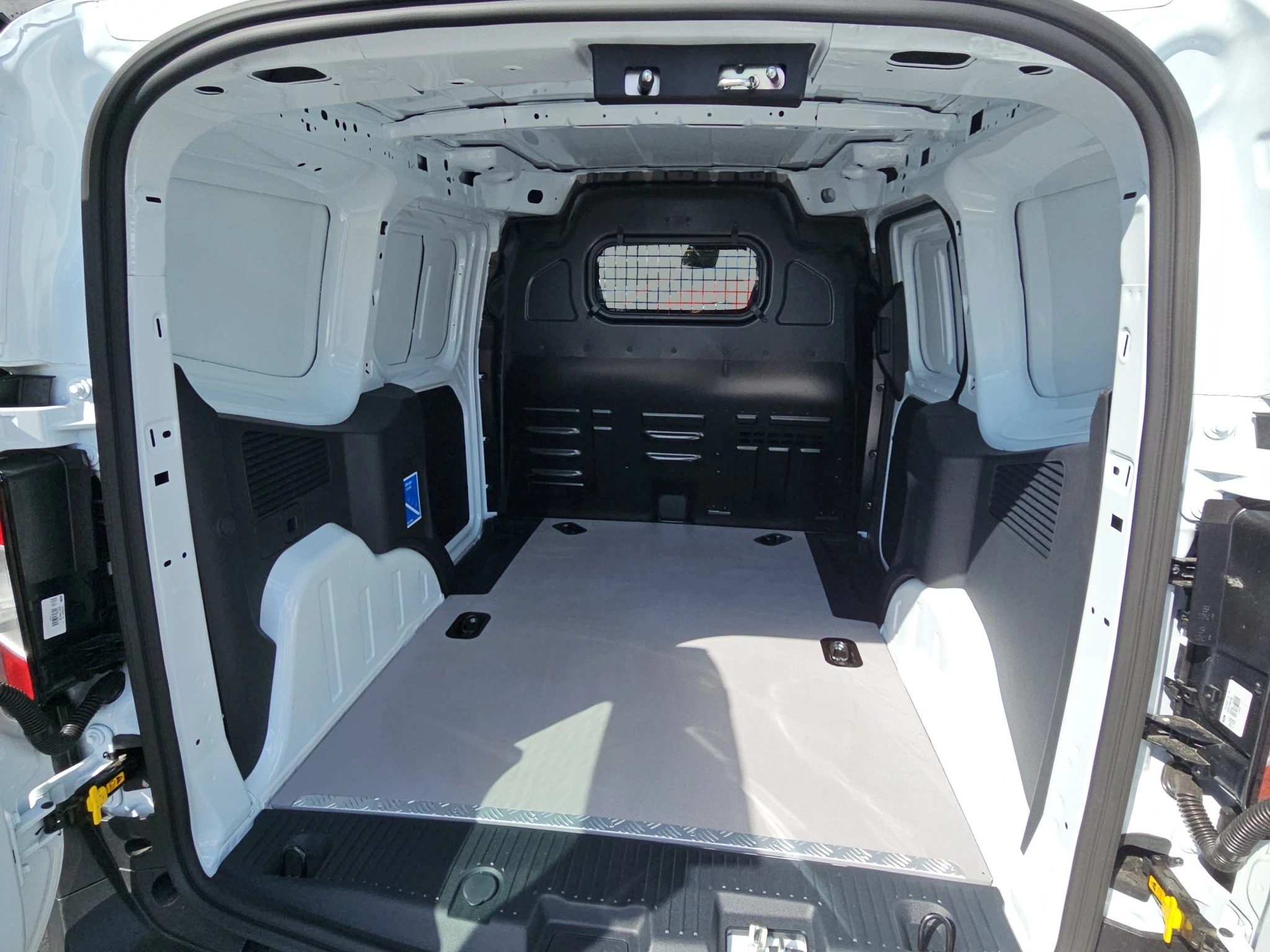 Ford Transit Courier Trend Elektro 100 kW Aut. | GJR | RFK | SHZ | PDC | Klima