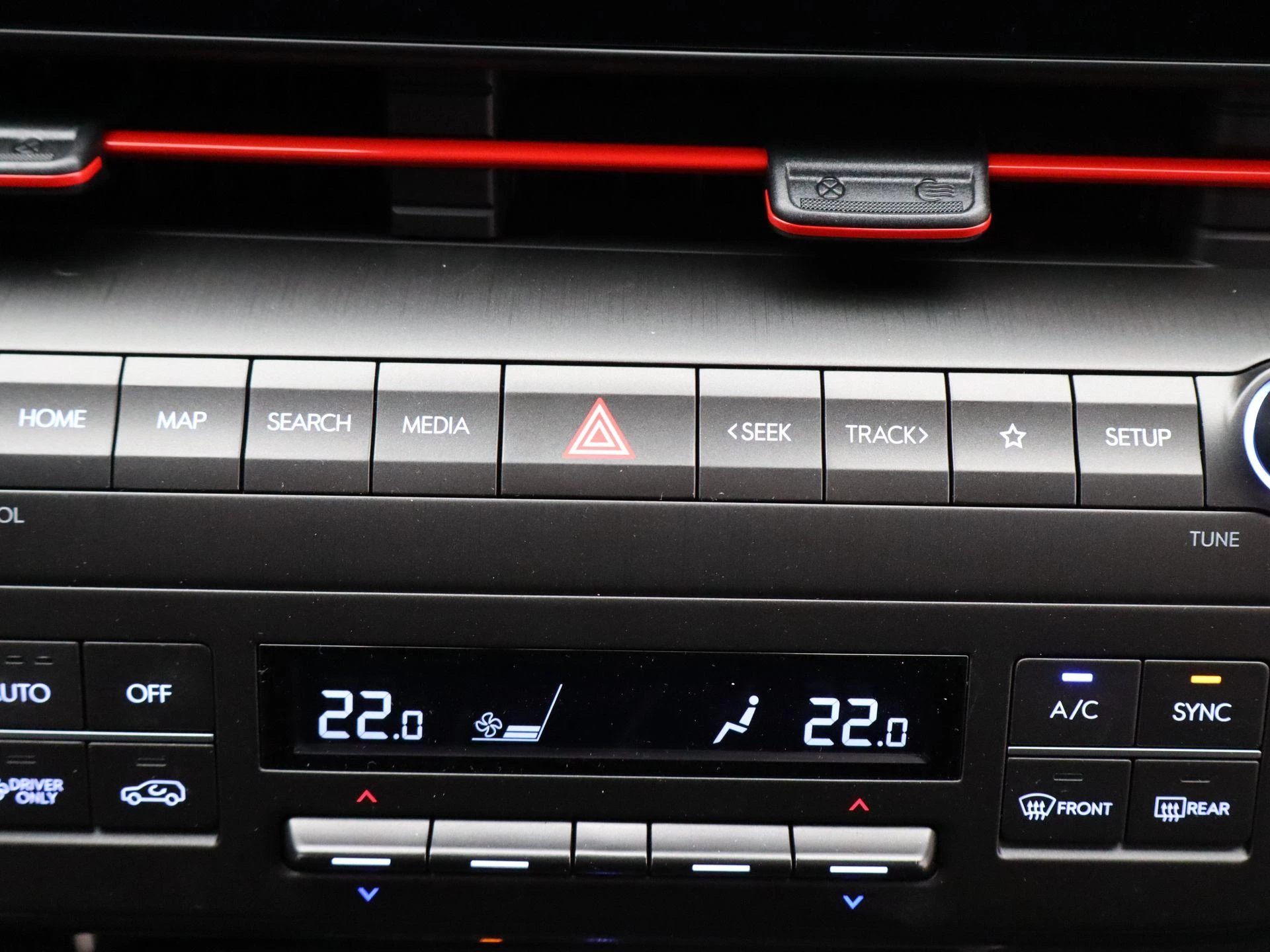 Hyundai-Kona-image-16