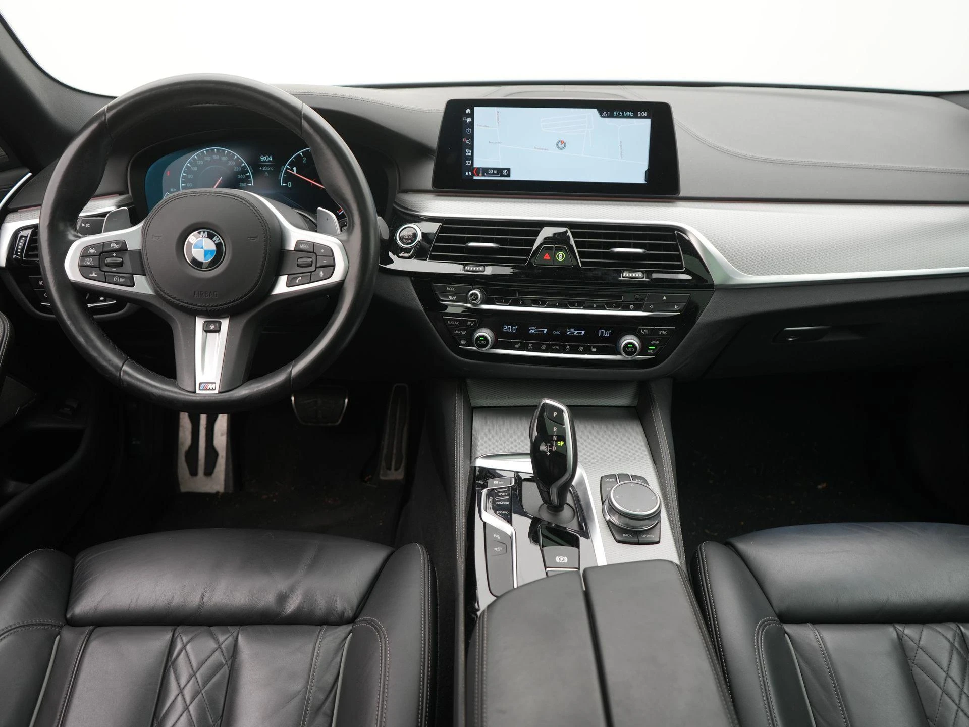 BMW-5 Serie-image-6