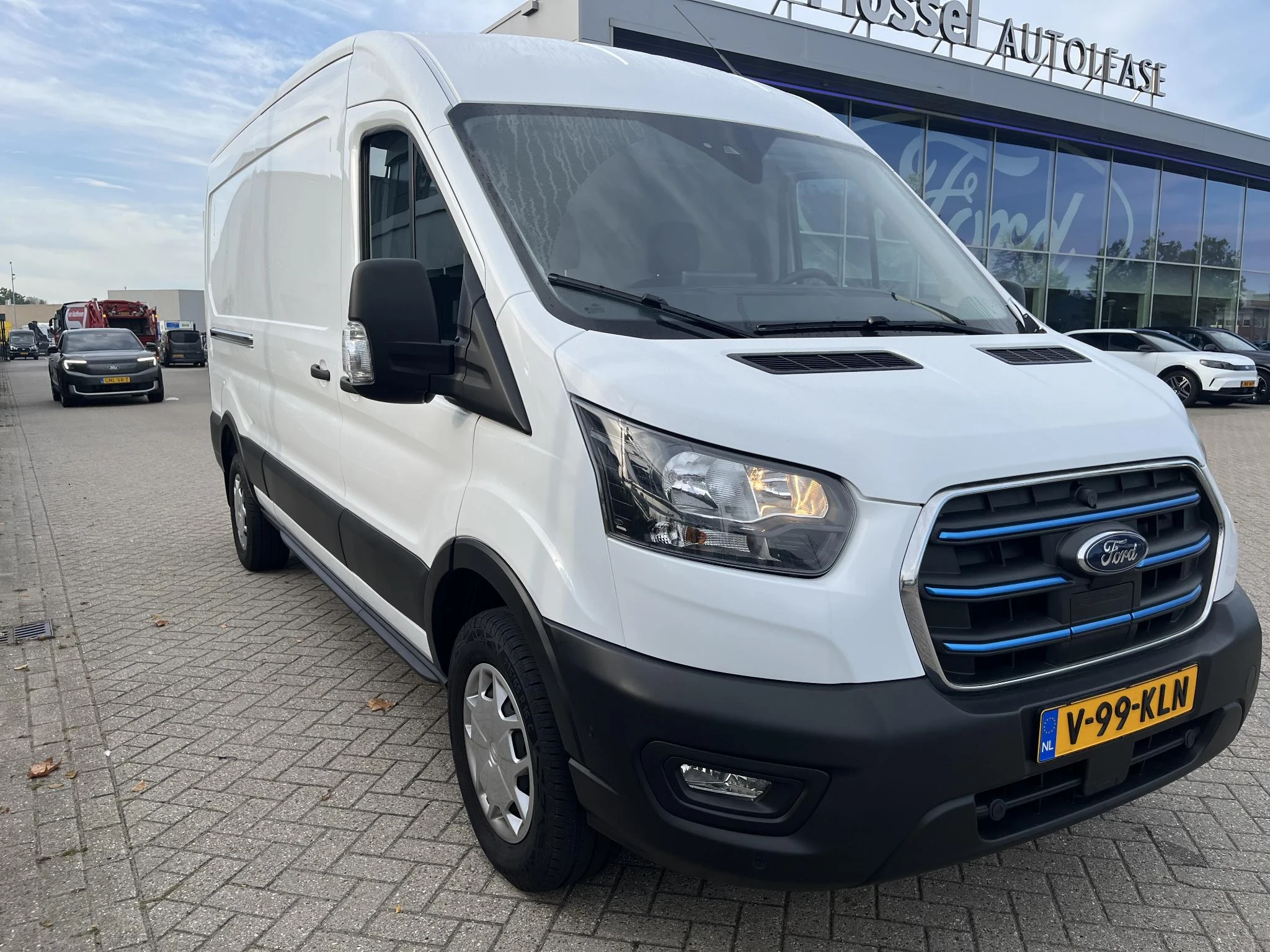 Ford-E-Transit-image-2