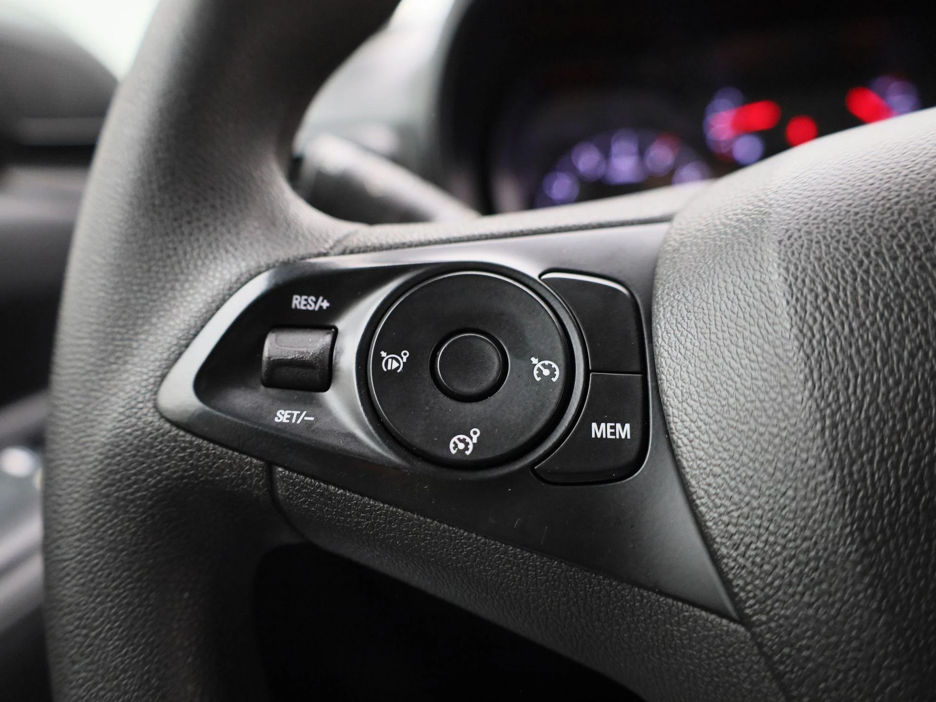 Opel-Combo-image-16