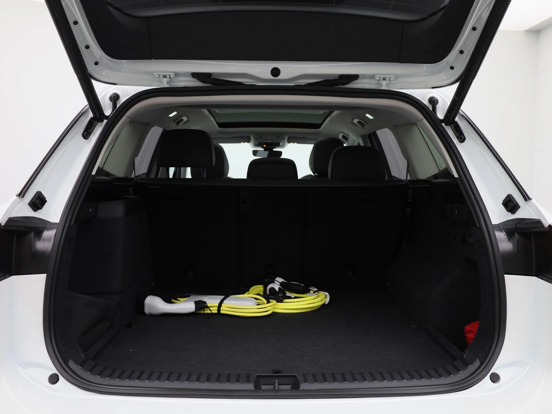 Volkswagen-Tayron-image-13