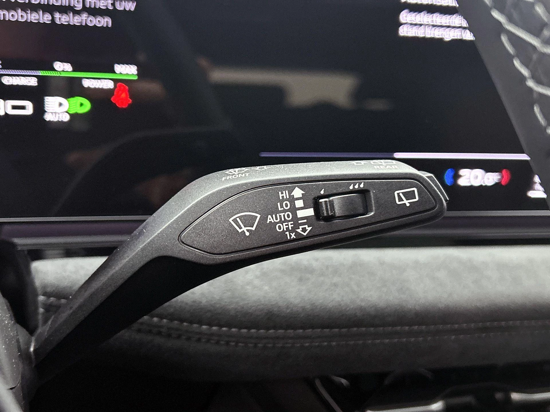 Audi-A6 Avant e-tron-image-9