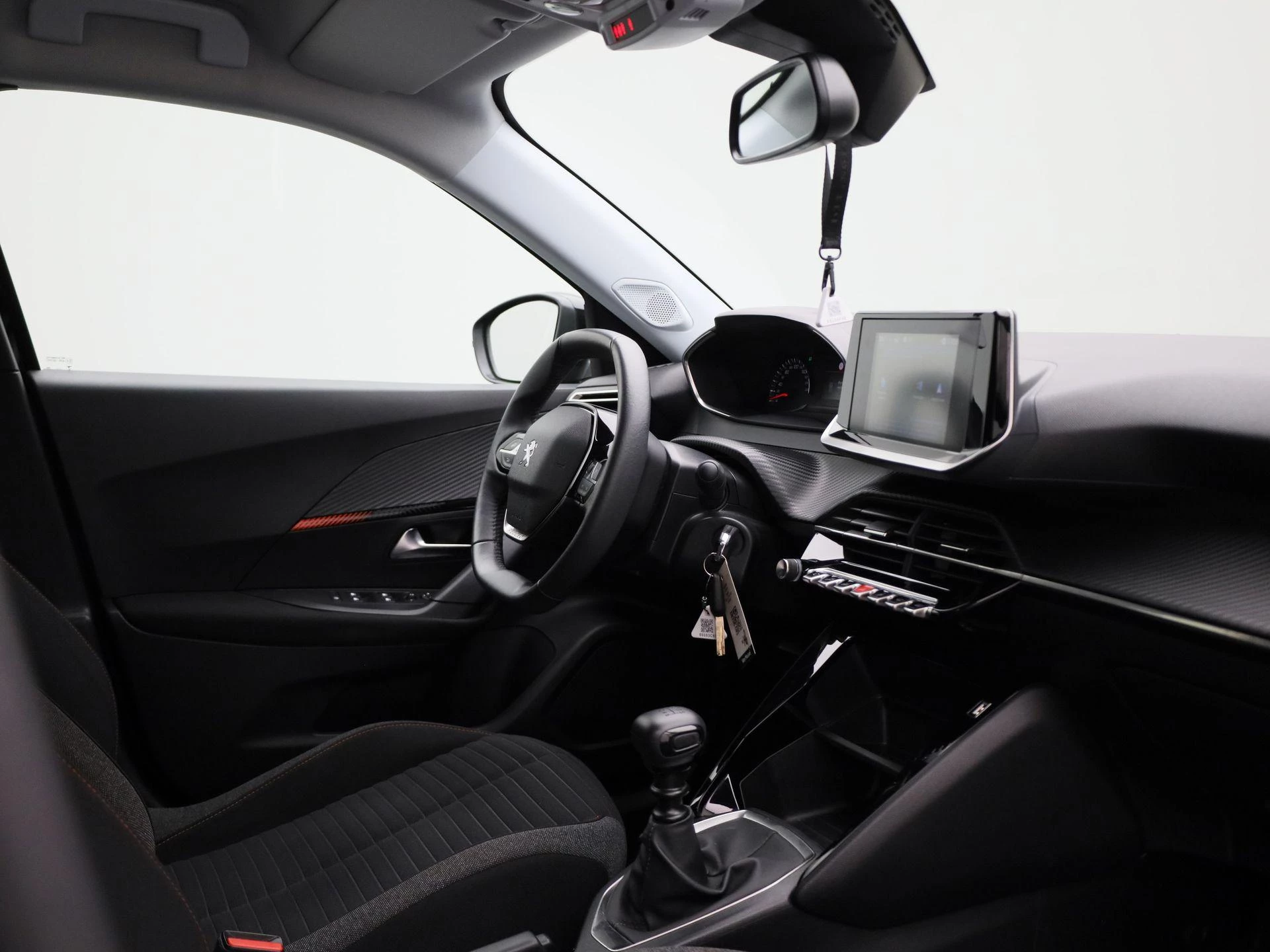 Peugeot-2008-image-28