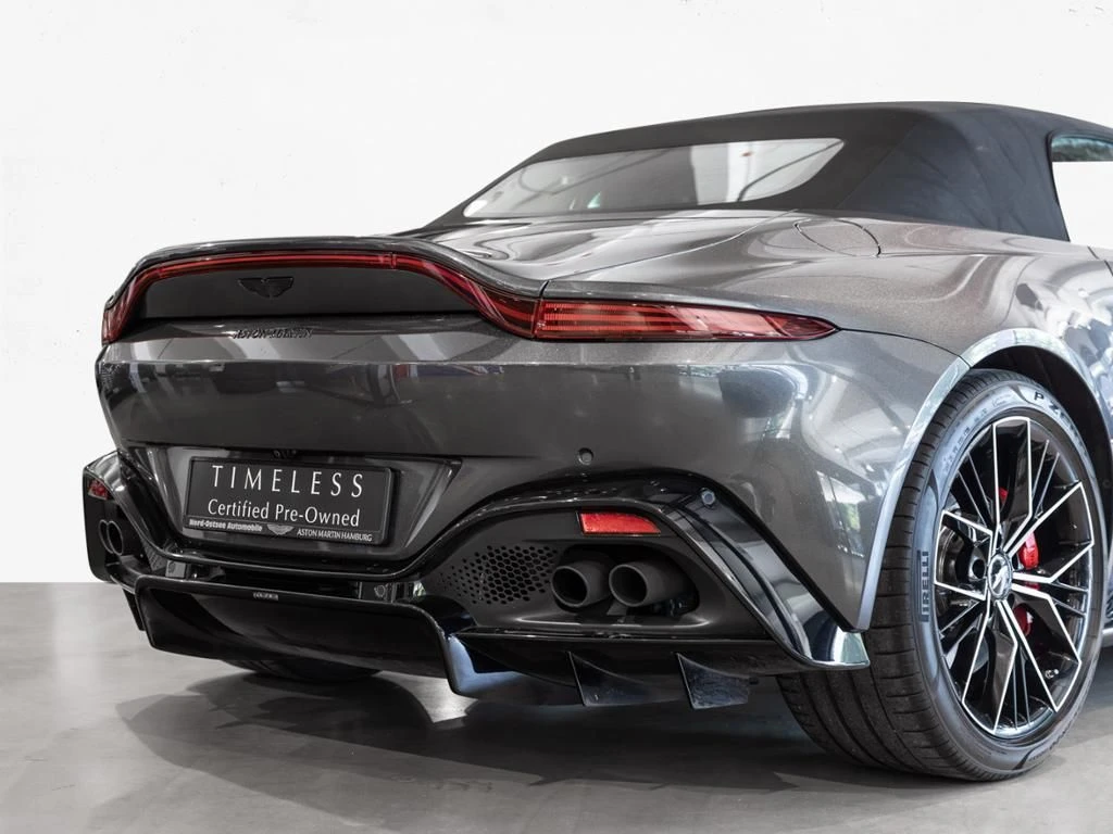 Aston Martin-V8 Vantage-image-8