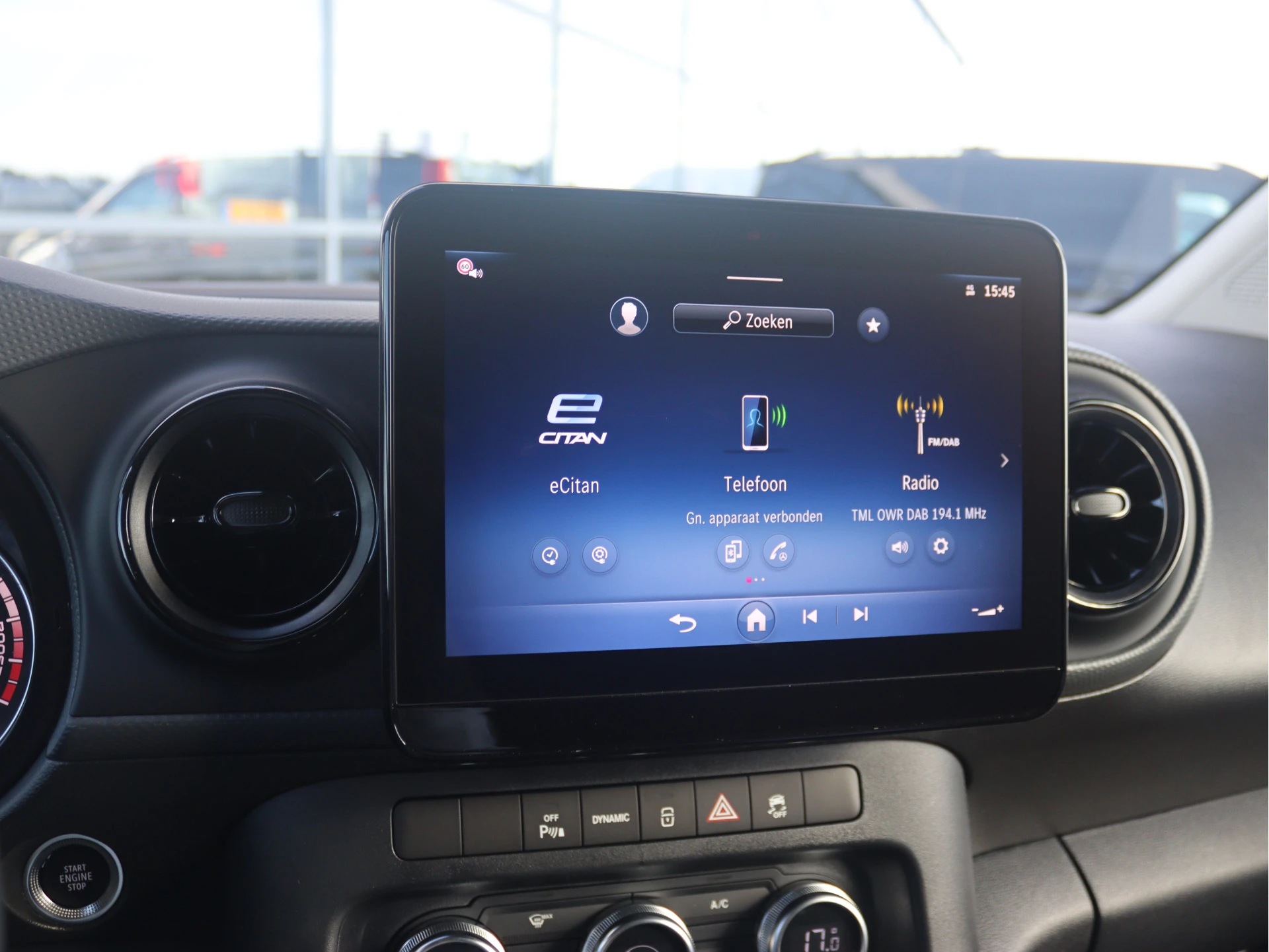 Mercedes-Benz-eCitan-image-8