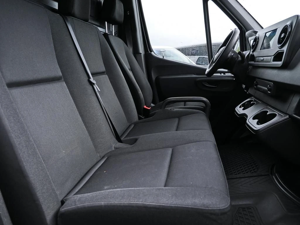 Mercedes-Benz-Sprinter 317-image-11