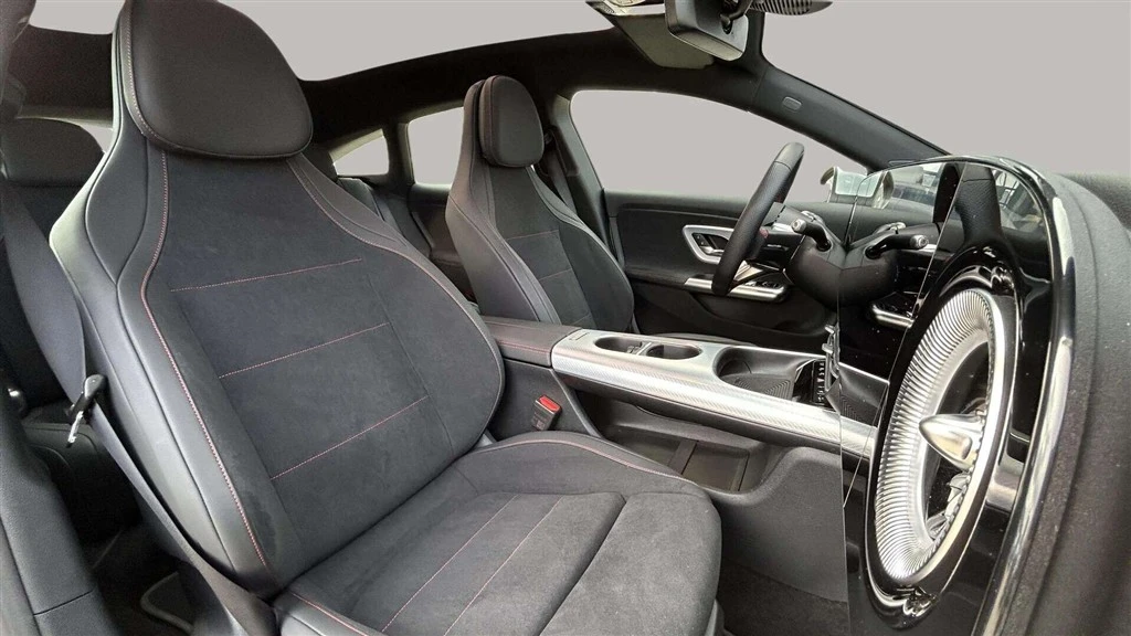 Mercedes-Benz-CLA-image-21