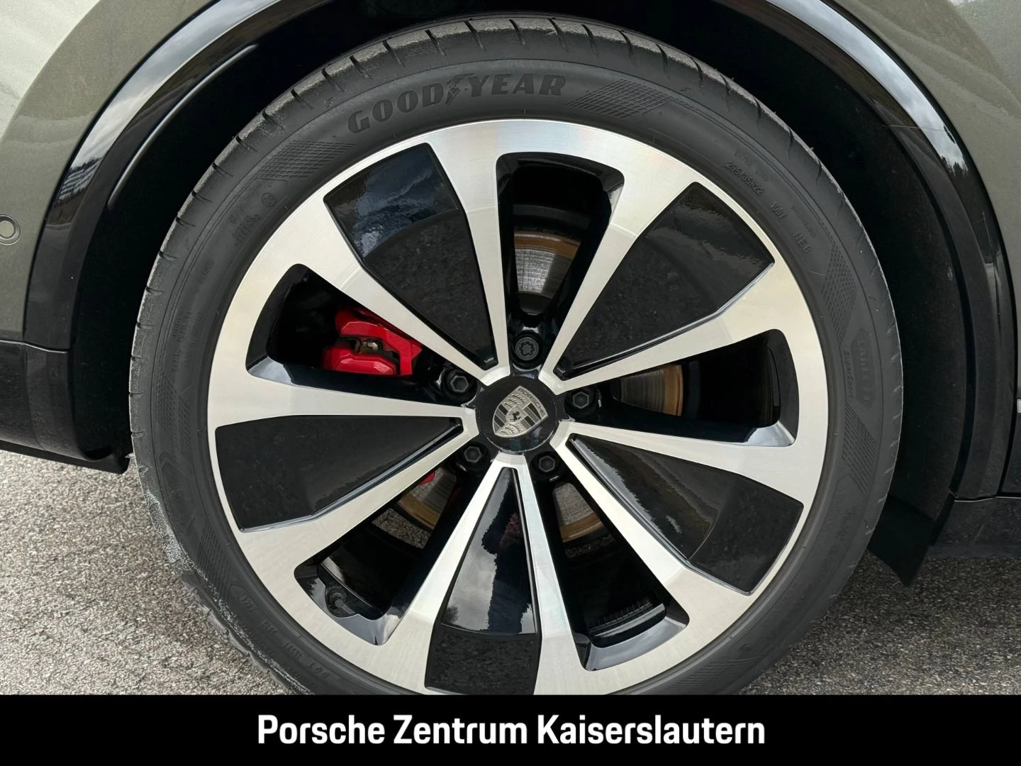 Porsche Macan Turbo 22-Zoll Rückfahrkamera LED-Matrix turbo