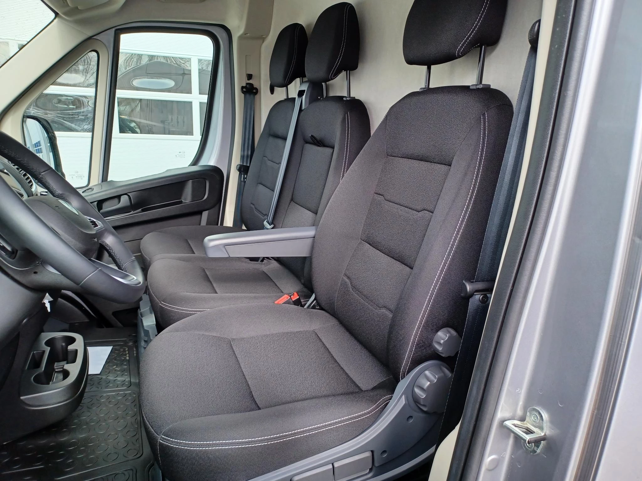 Peugeot Boxer 2.2 BlueHDi S&S 140 435 L3H2 Auto
