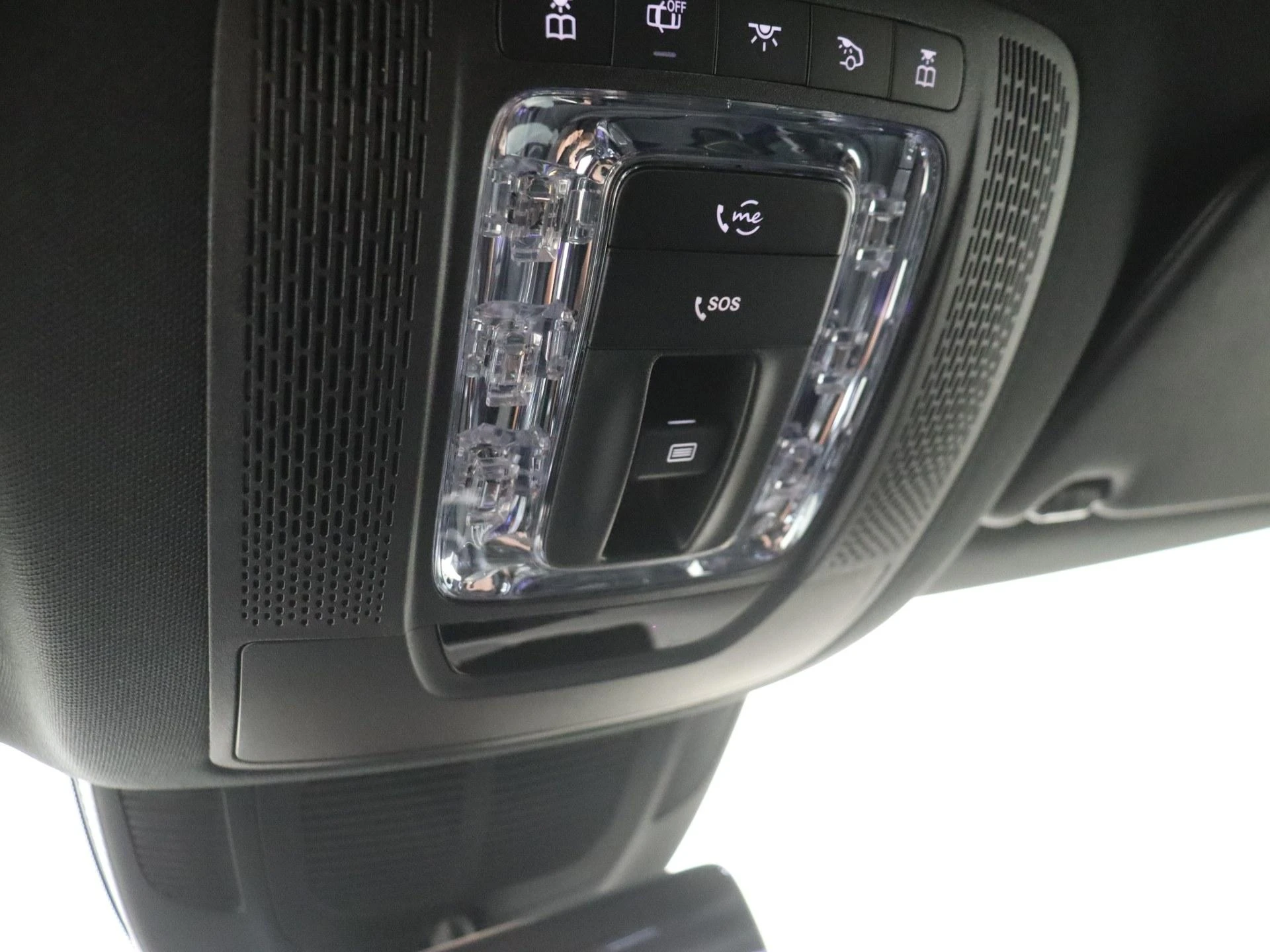 Mercedes-Benz-GLE-image-32