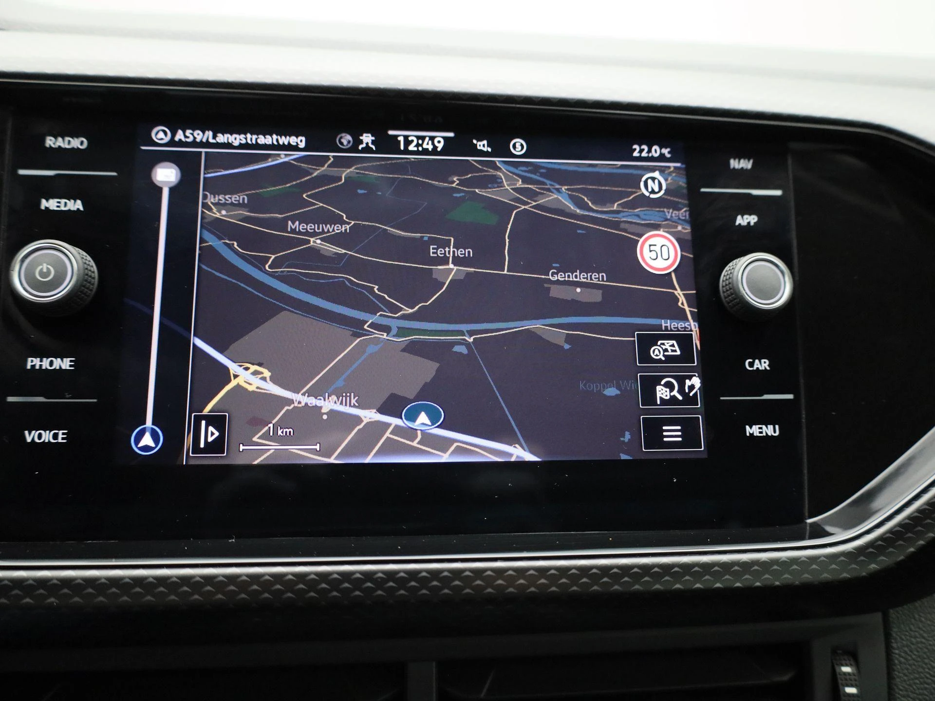 Volkswagen-T-Cross-image-15