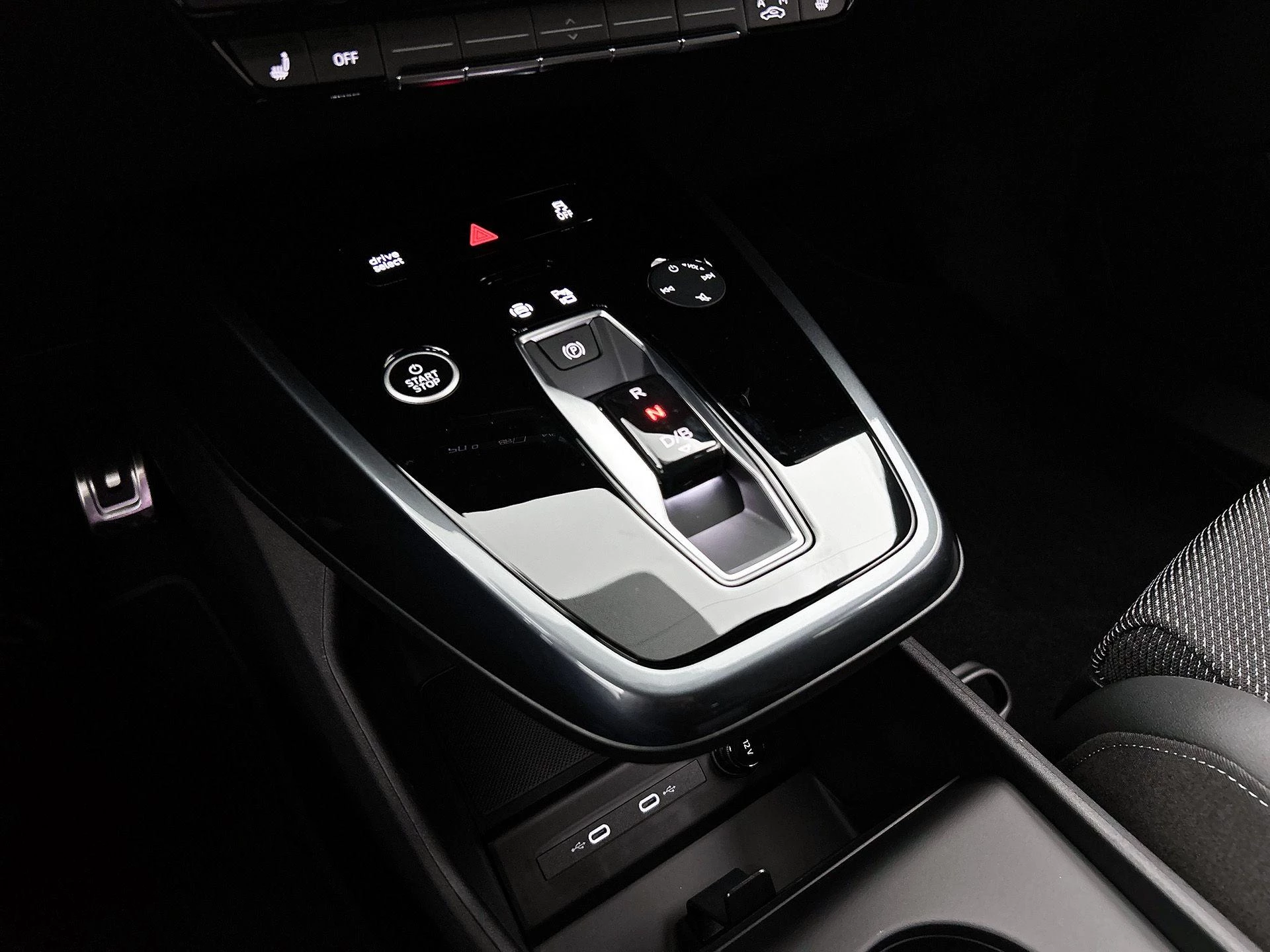 Audi-Q4 Sportback e-tron-image-32