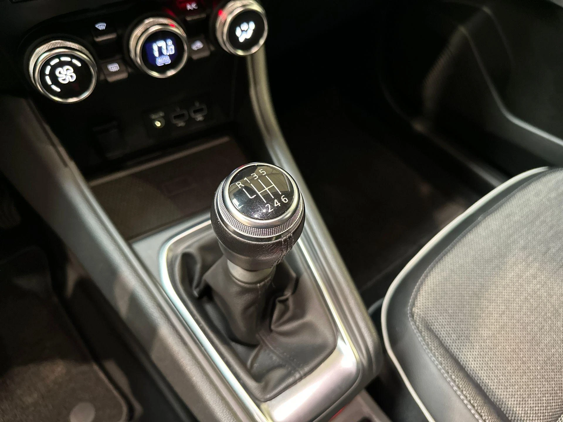 Renault-Captur-image-20