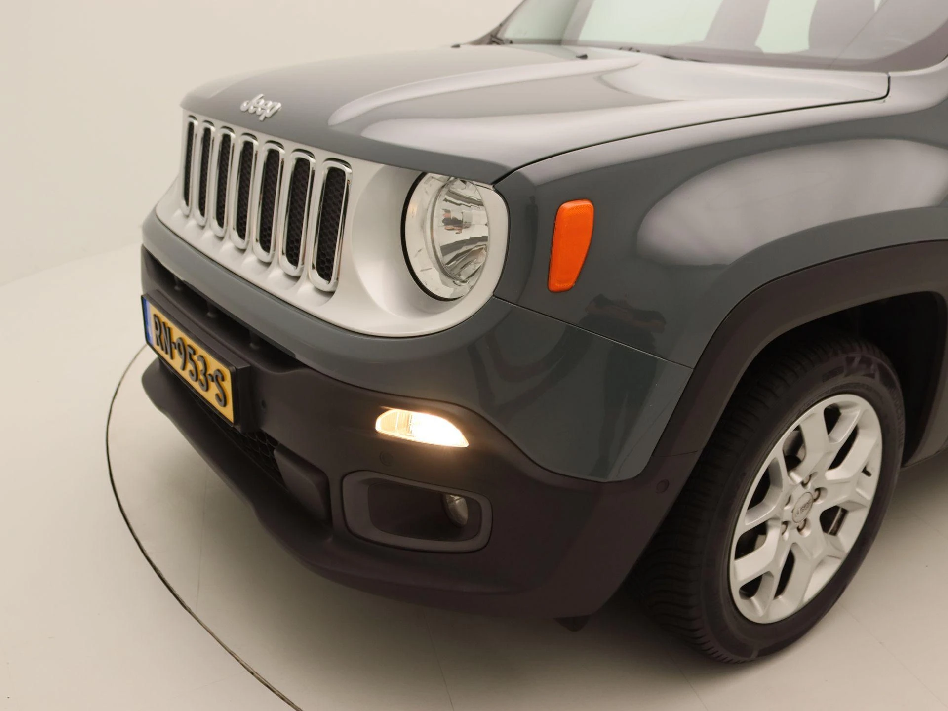 Jeep-Renegade-image-14