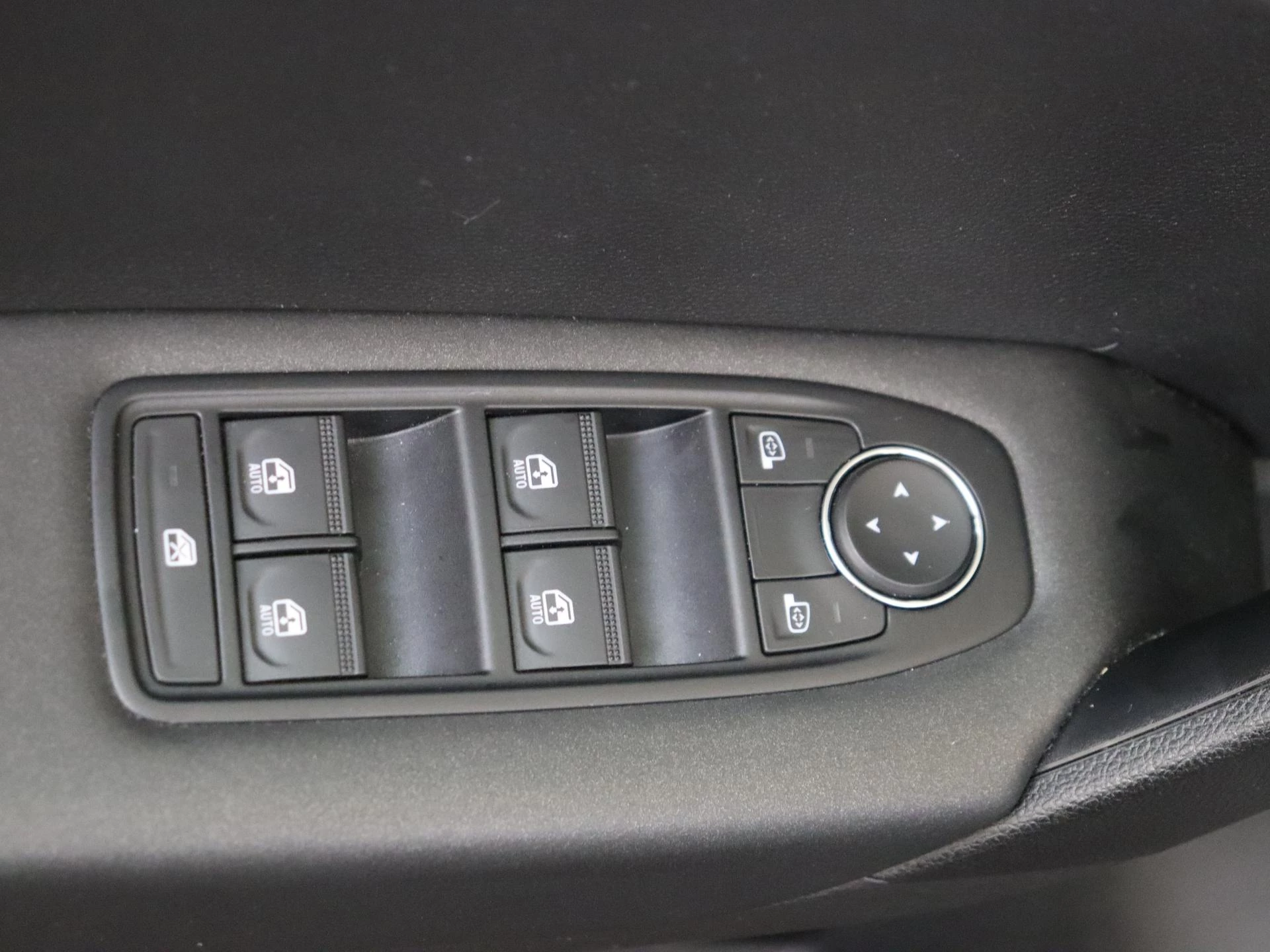Renault Captur 1.6 E-Tech Hybrid 145 Zen