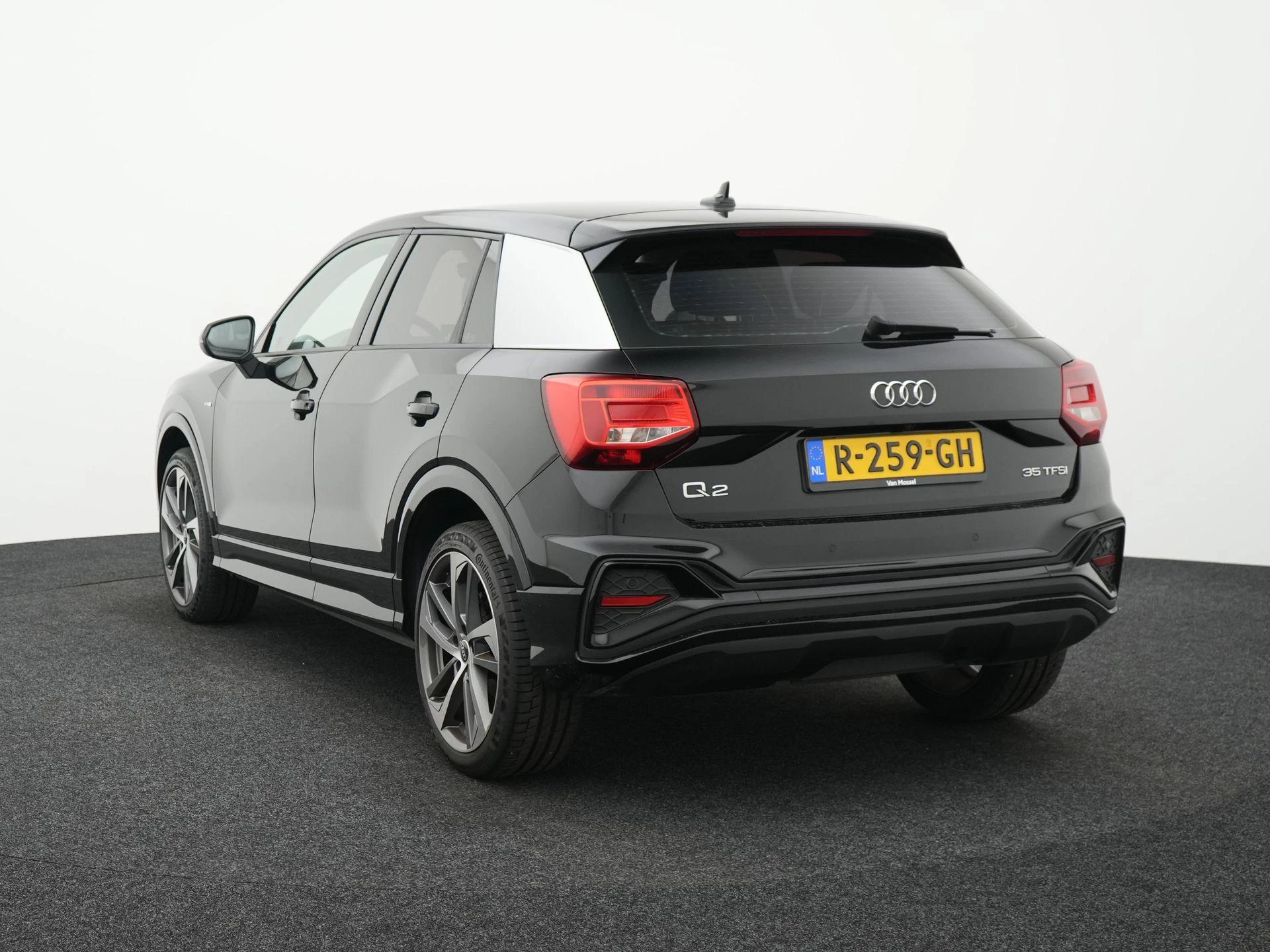 Audi-Q2-image-1