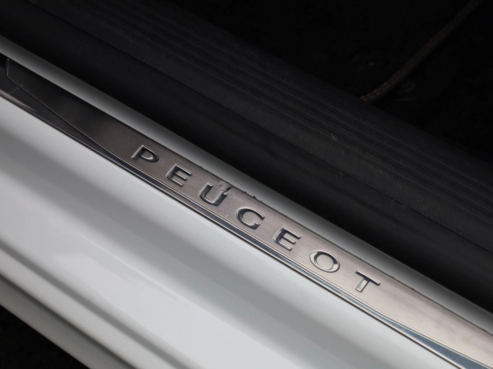 Peugeot-508-image-35
