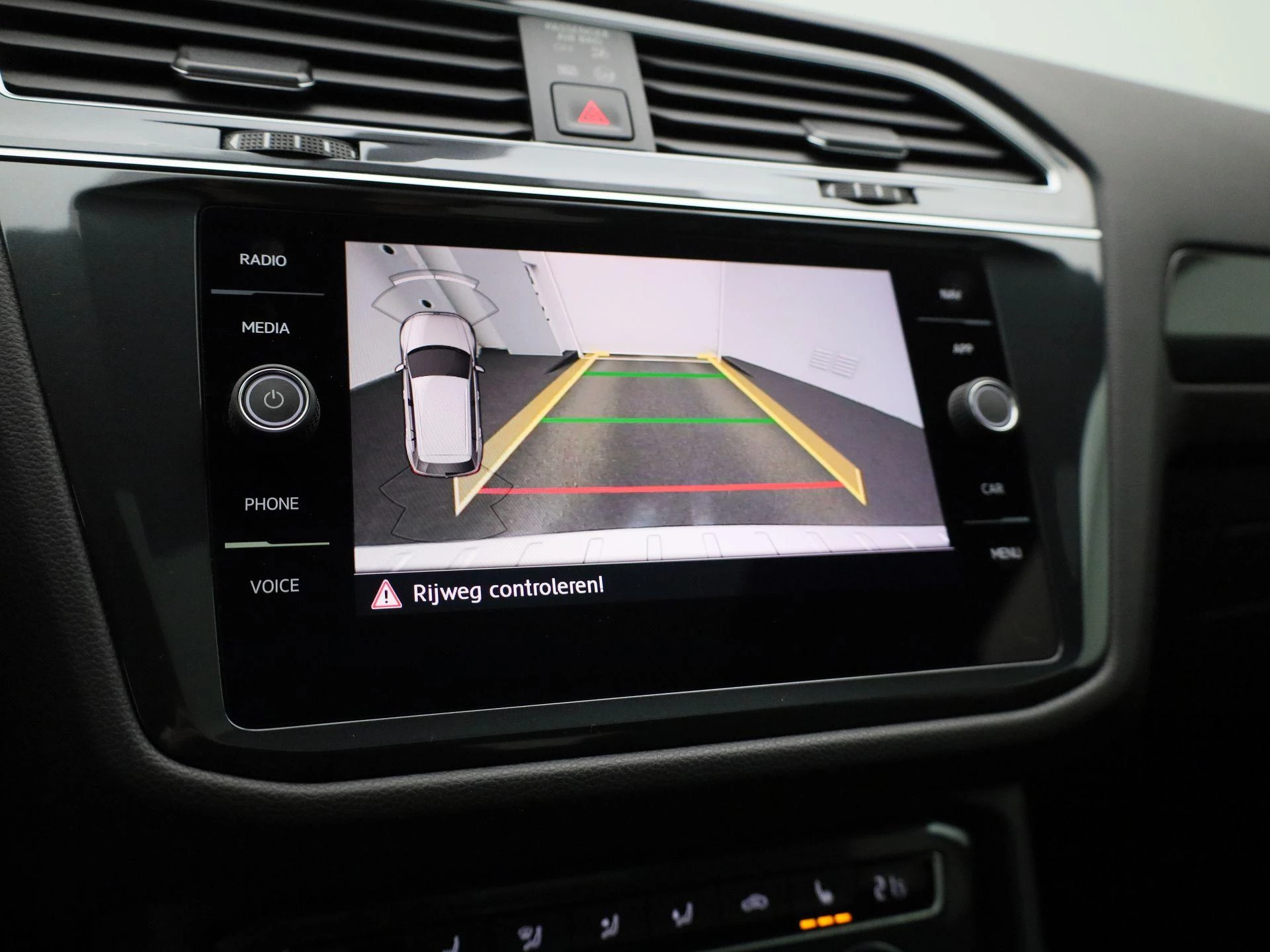 Volkswagen-Tiguan Allspace-image-28