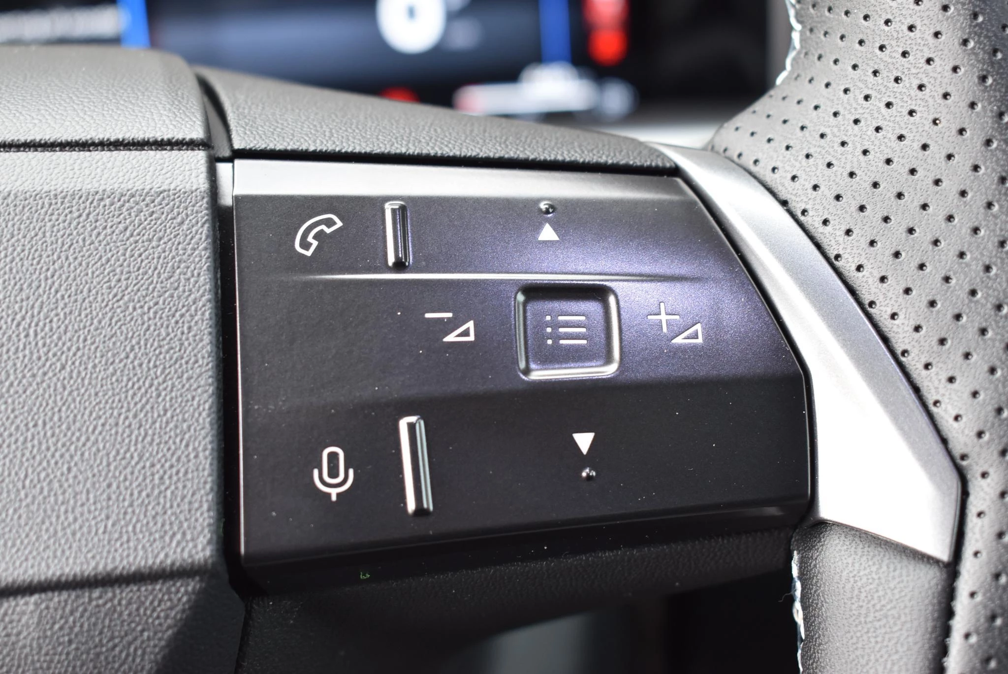 Opel-Grandland-image-20