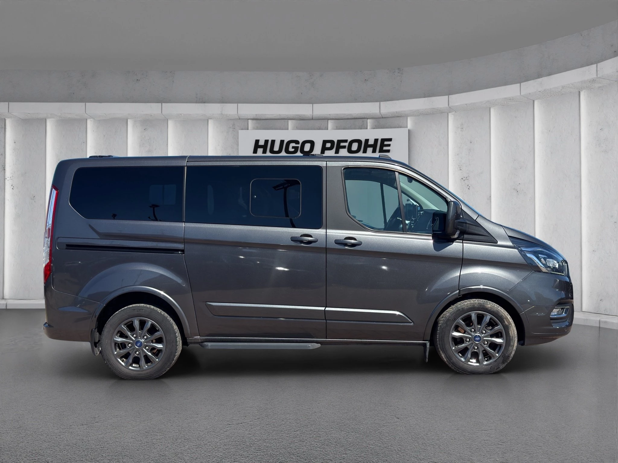 Ford-Tourneo Custom-image-5