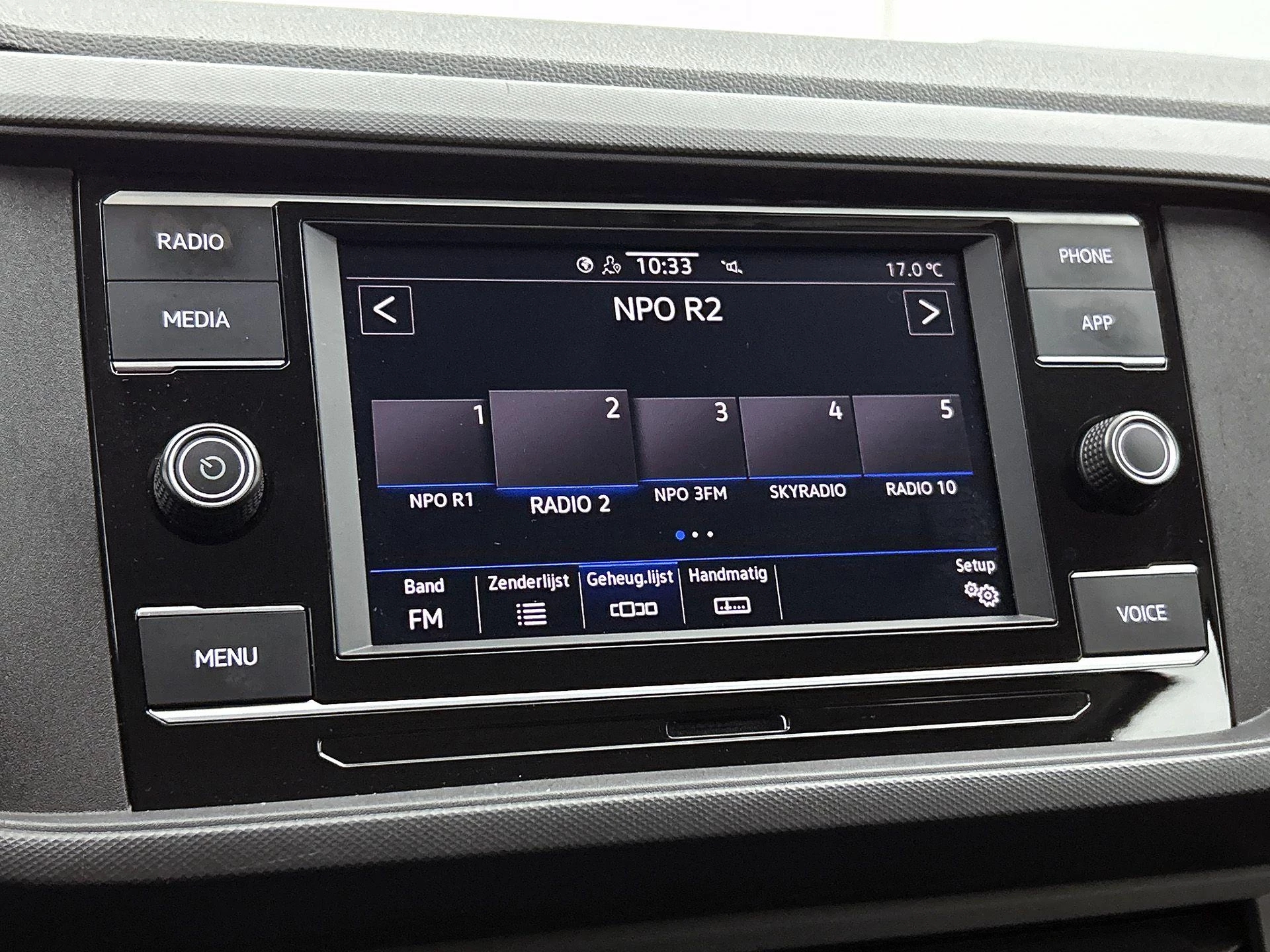 Volkswagen-T-Cross-image-6