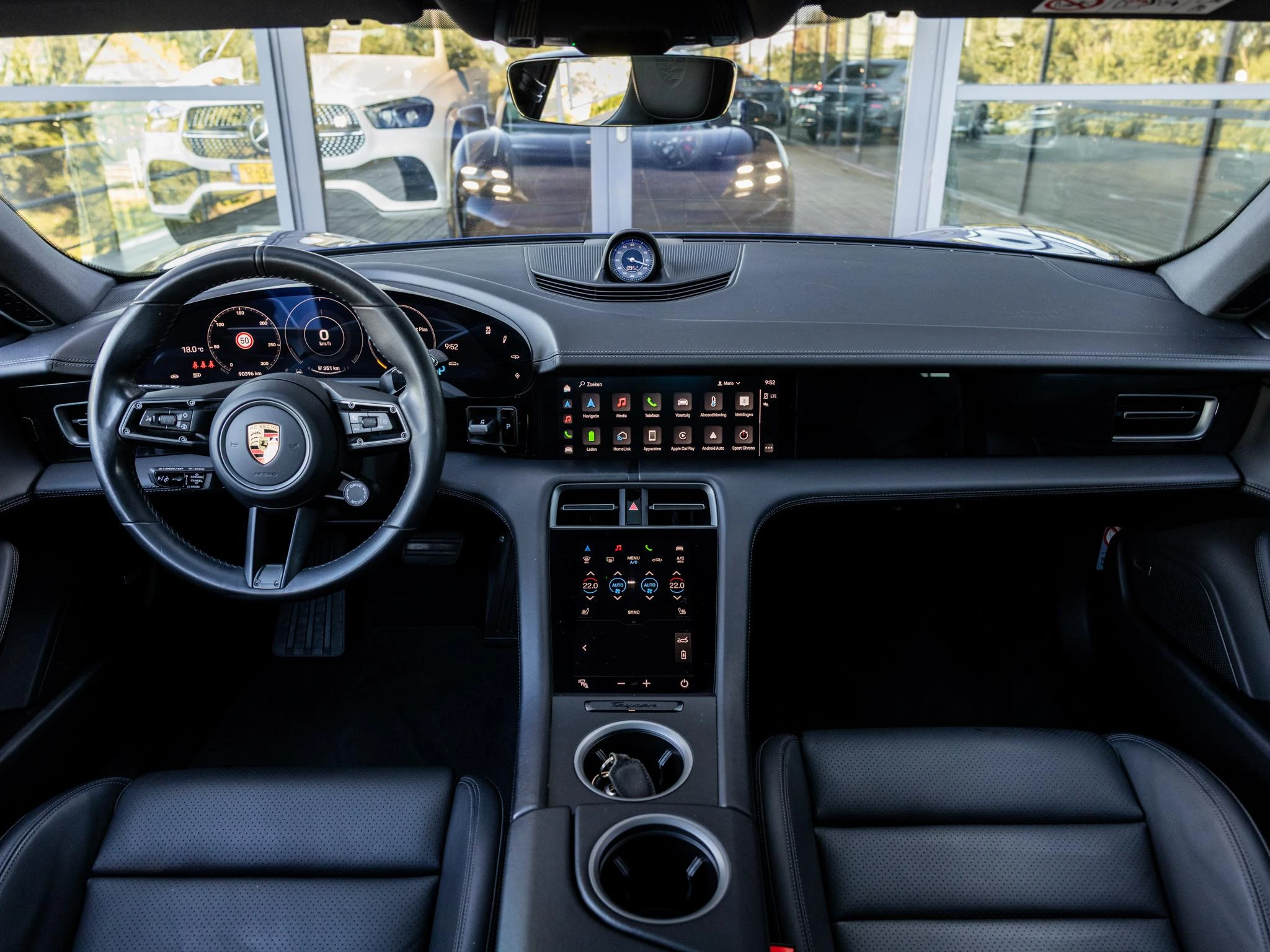 Porsche-Taycan-image-20