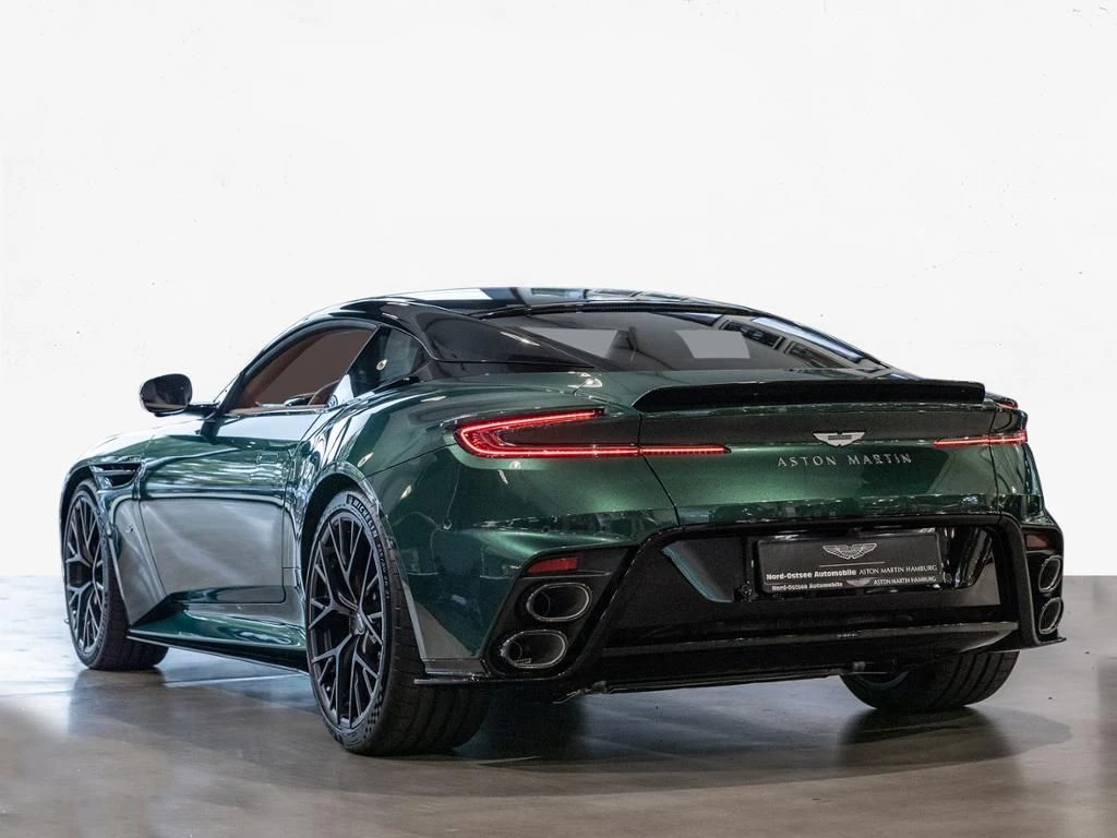 Aston Martin-DB12-image-3