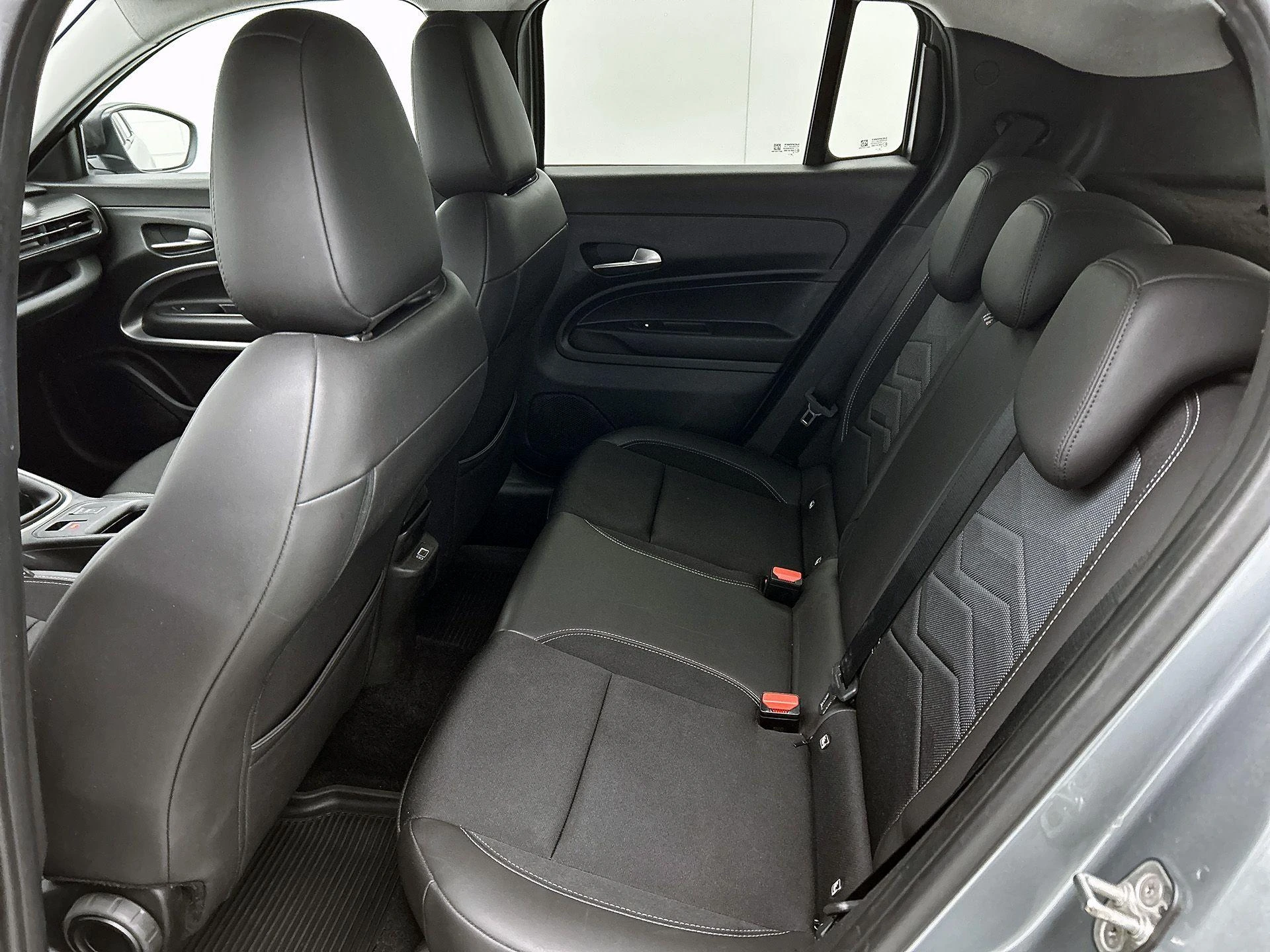Jeep-Avenger-image-26