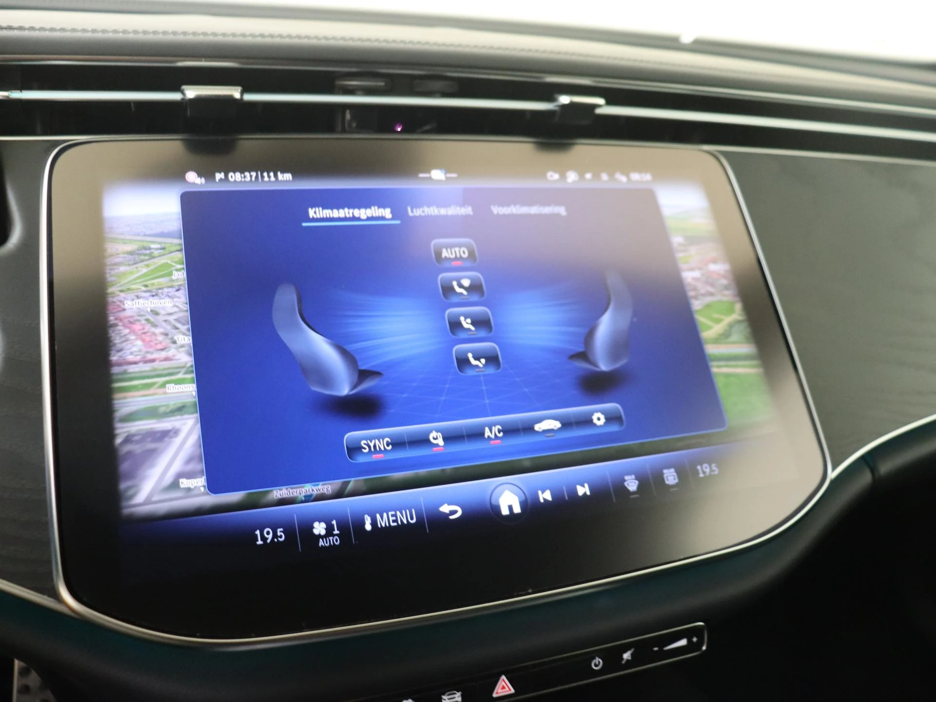 Mercedes-Benz-E-Klasse-image-18