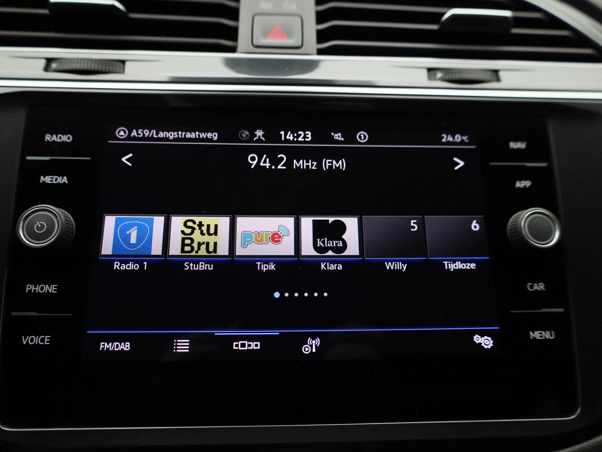 Volkswagen-Tiguan-image-20