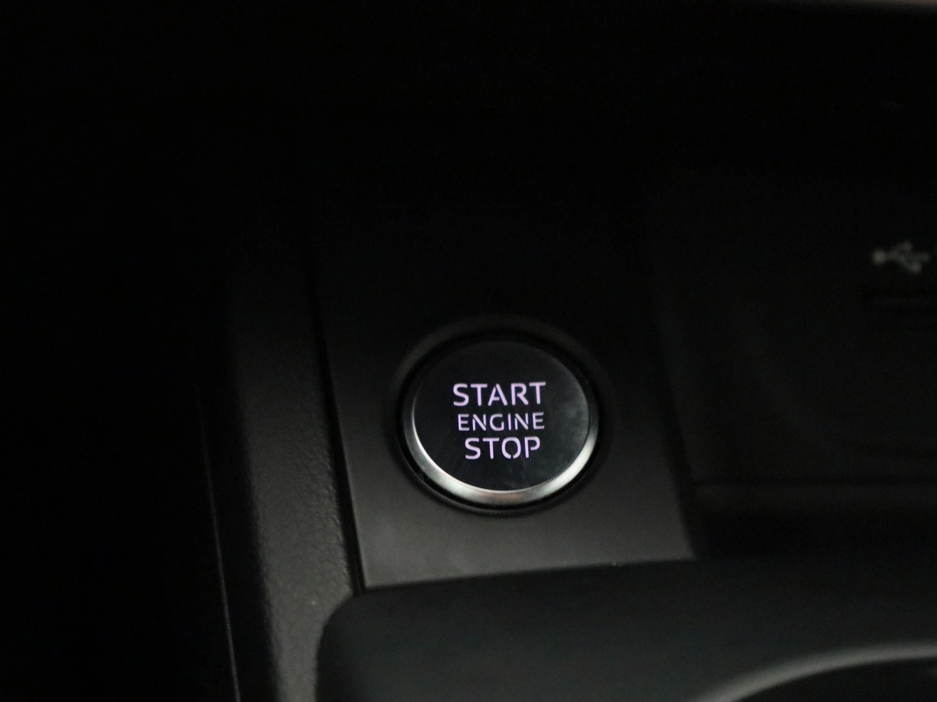 Audi-A4-image-28