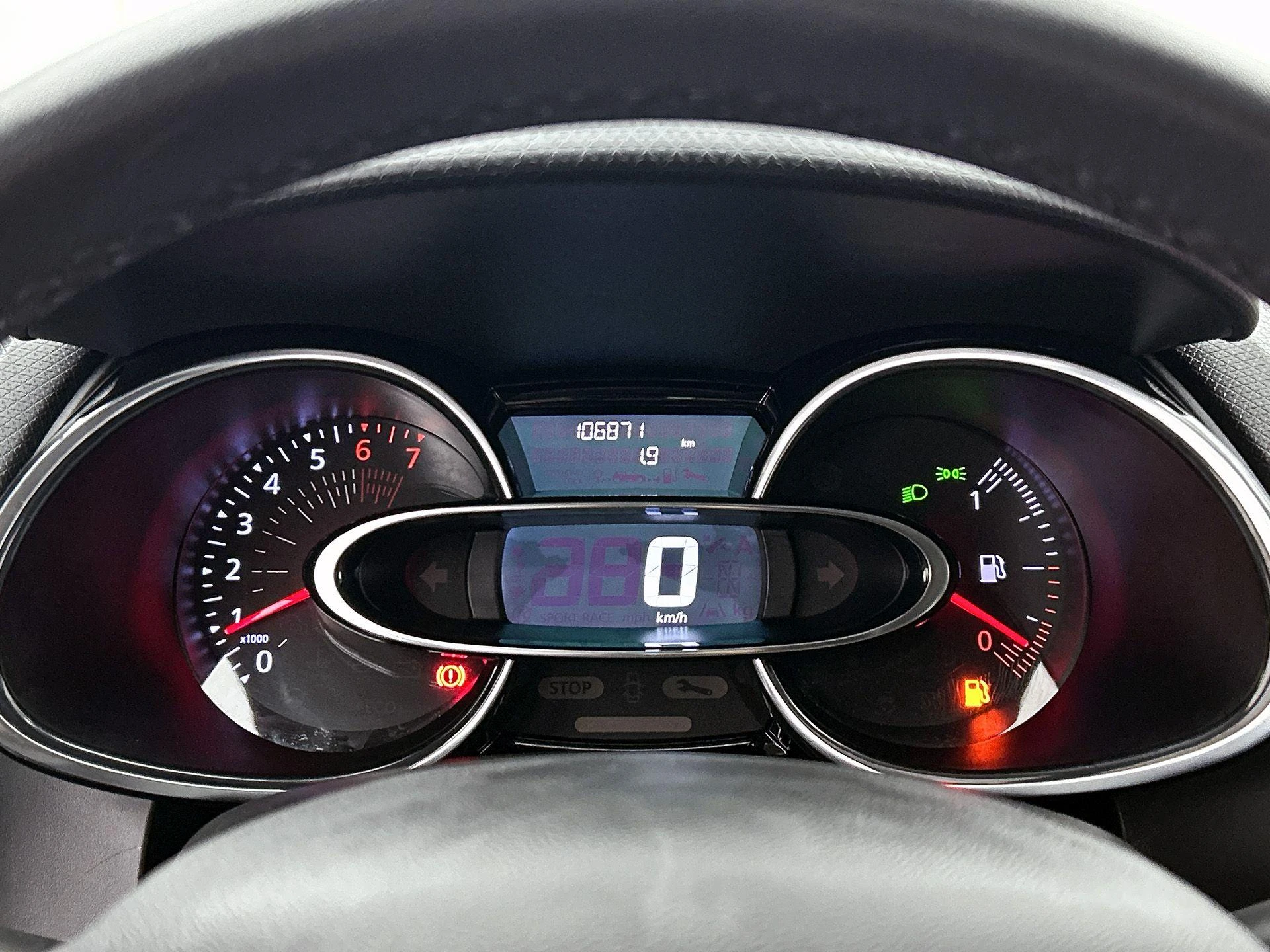Renault-Clio-image-17
