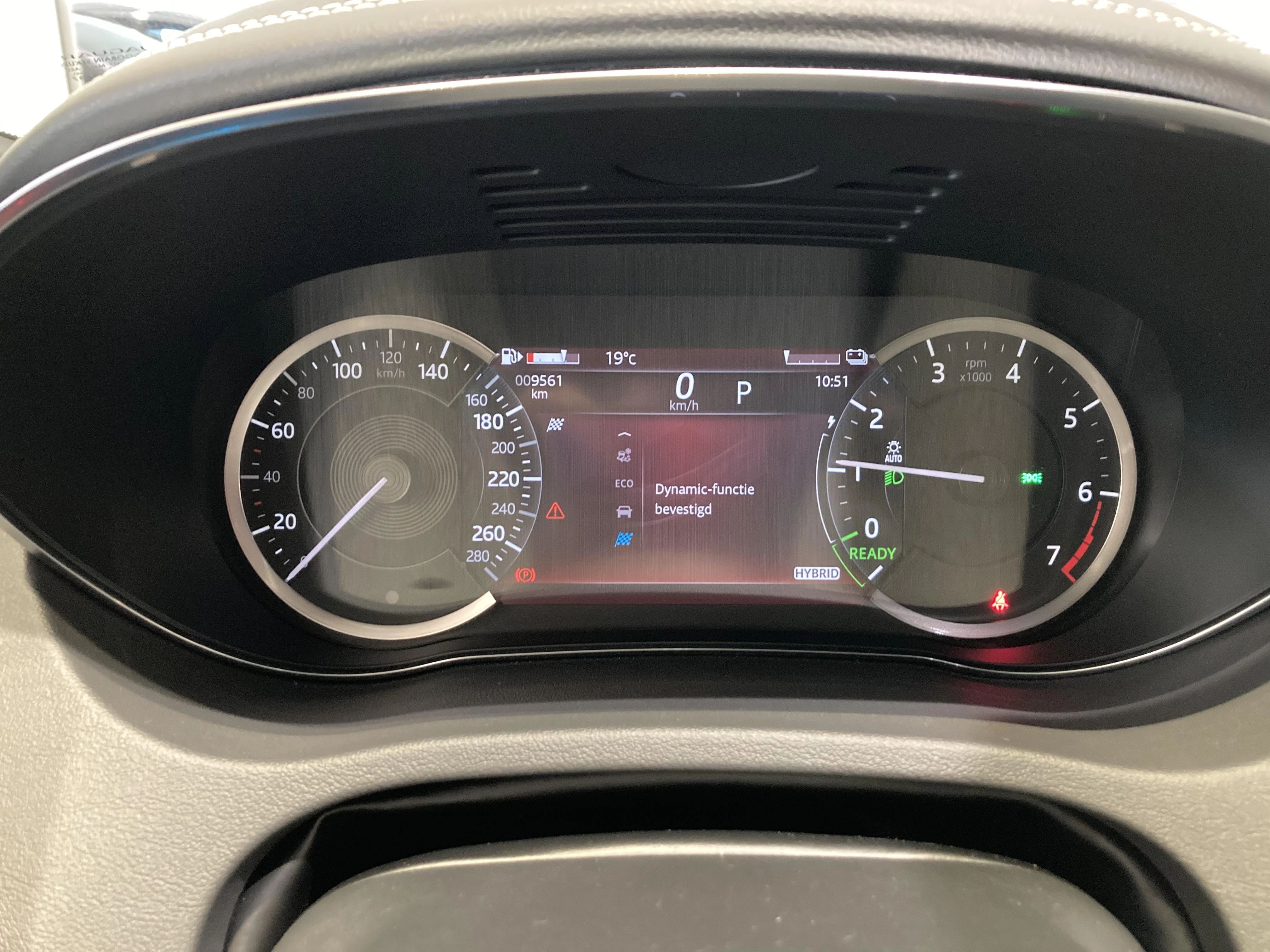 Jaguar-E-PACE-image-27