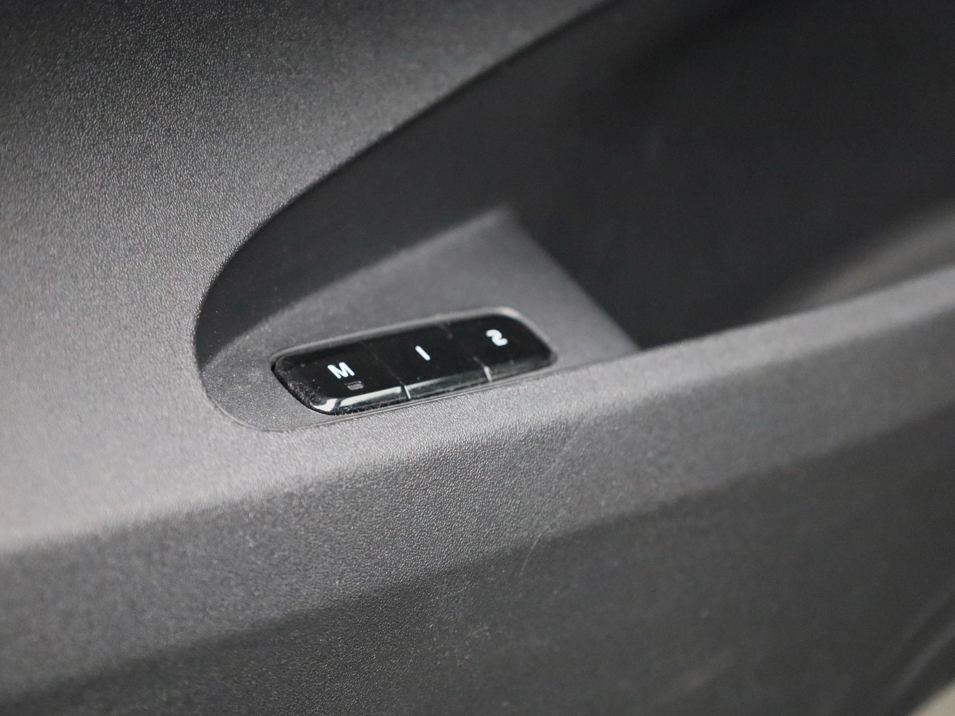 Polestar-2-image-31