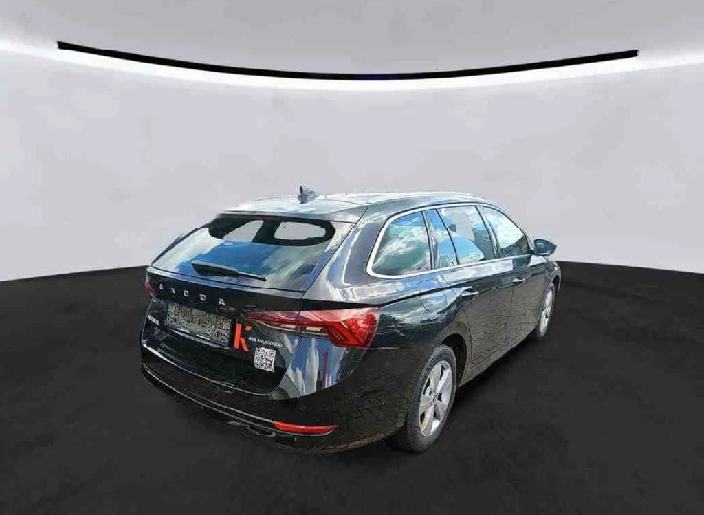 Škoda Octavia Combi 2.0 TDI DSG Style Navi, AHK