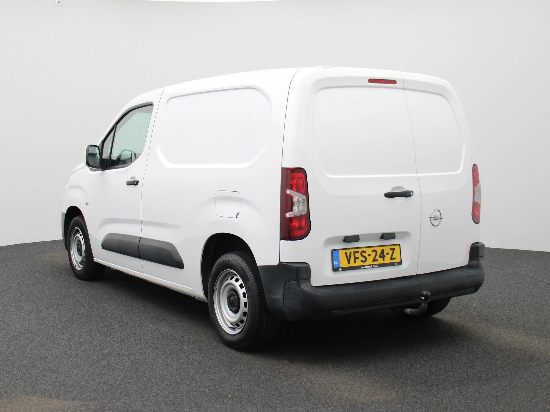 Opel-Combo-image-1