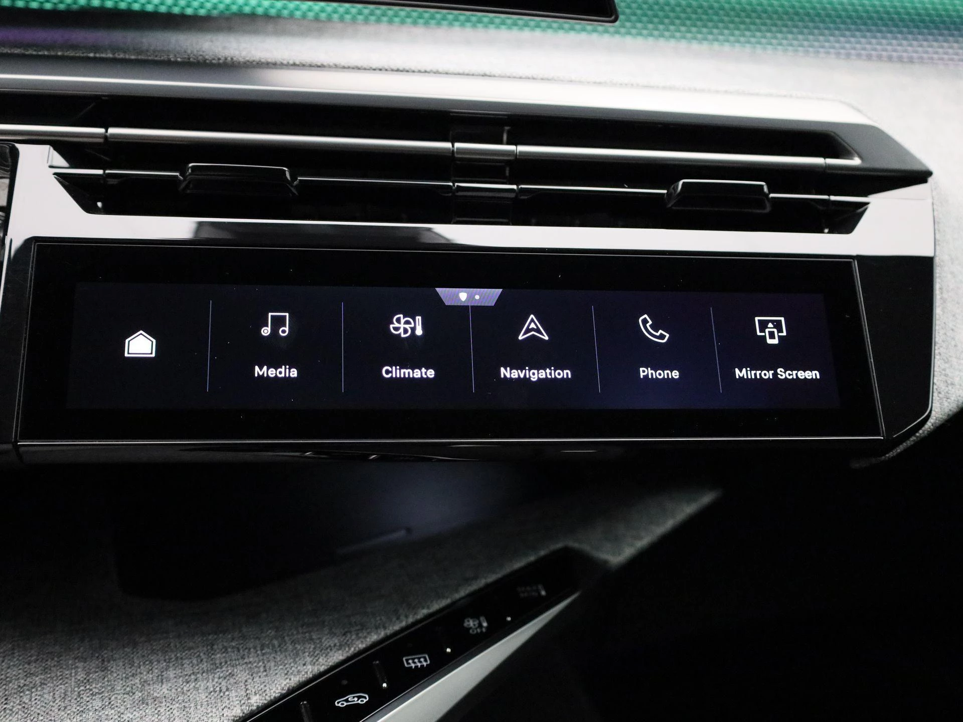Peugeot 3008 1.2 HYBRID DSC6 GT