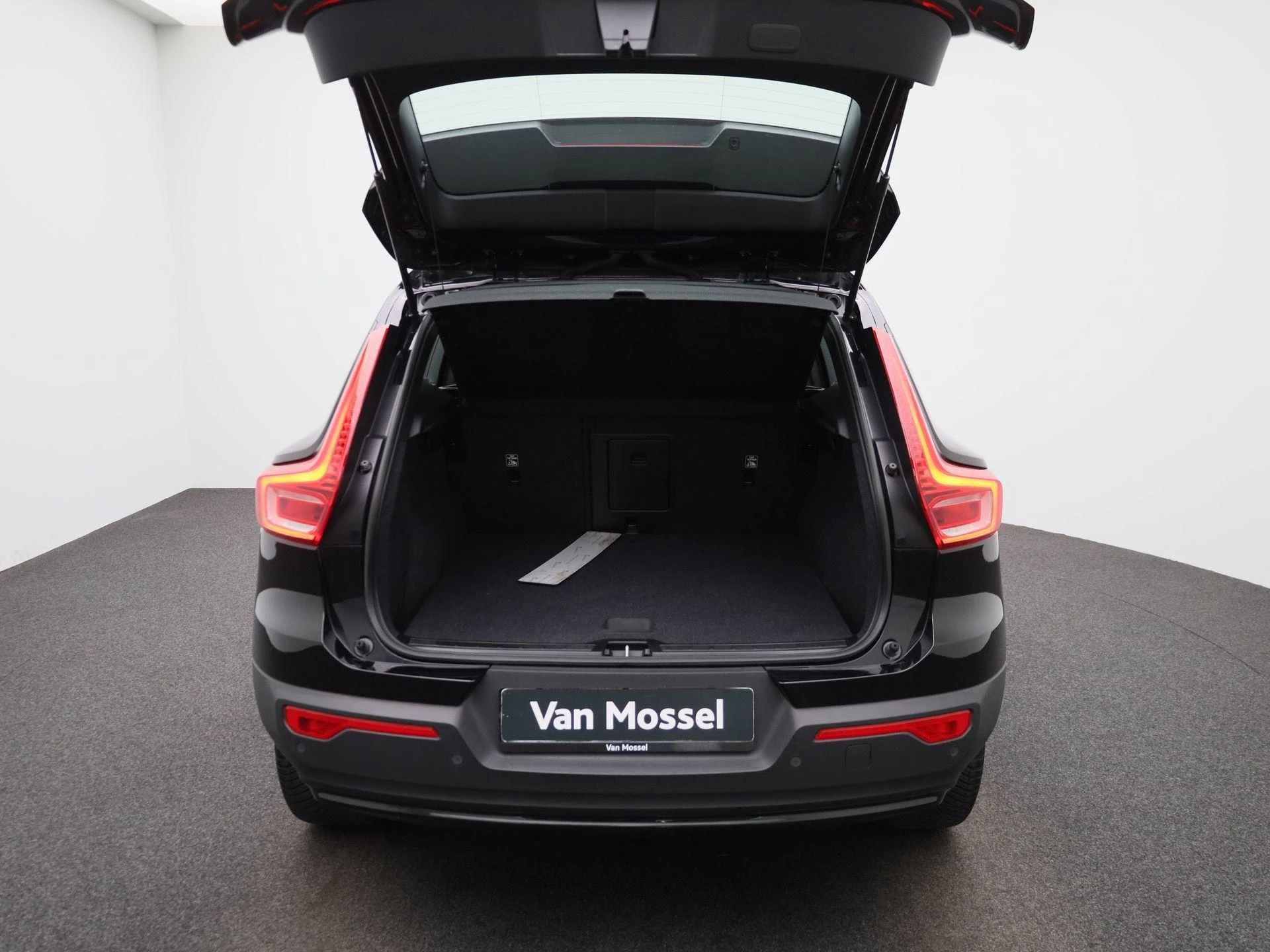 Volvo-XC40-image-10